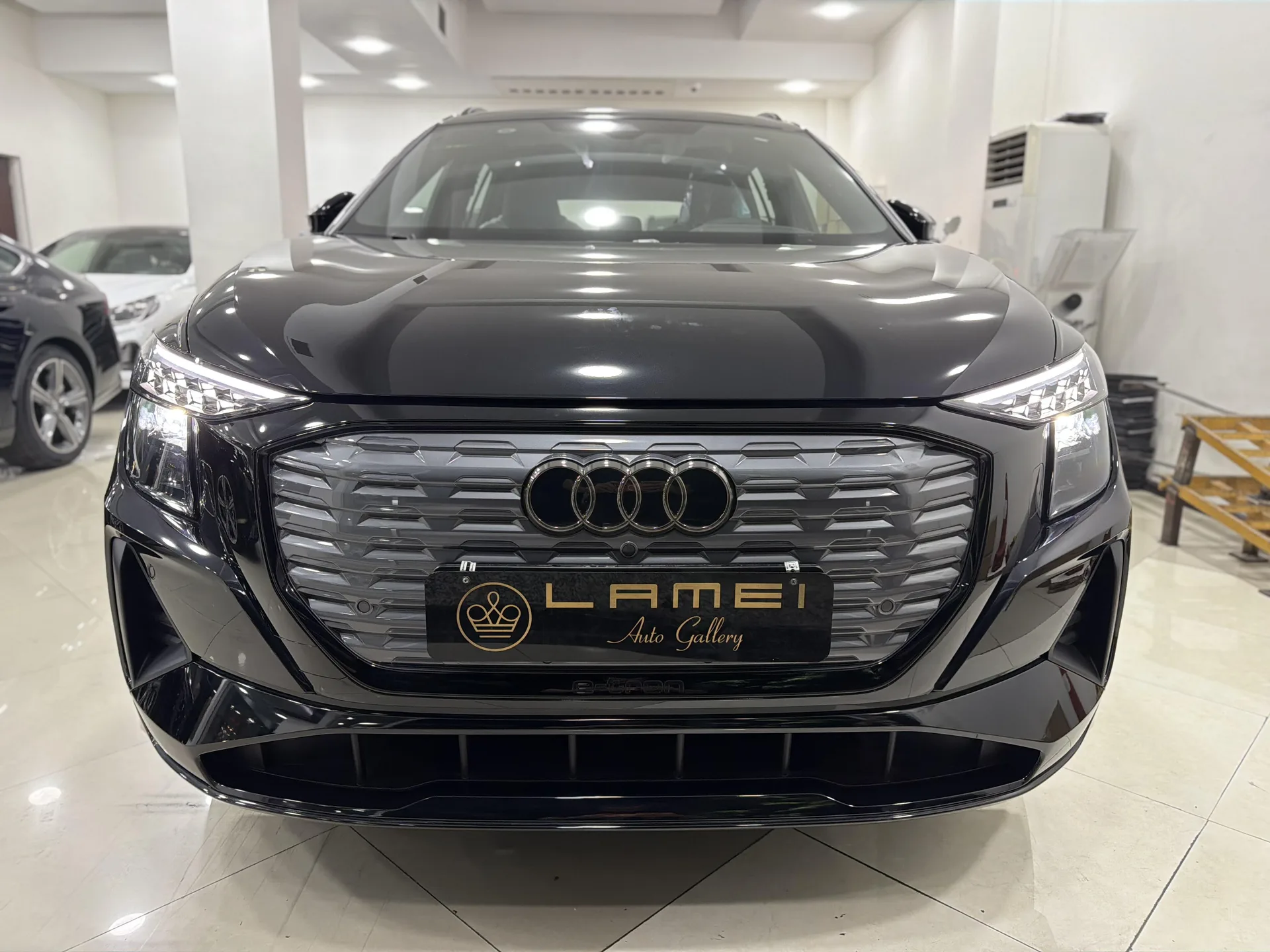 آئودی  Q5 e-tron 2