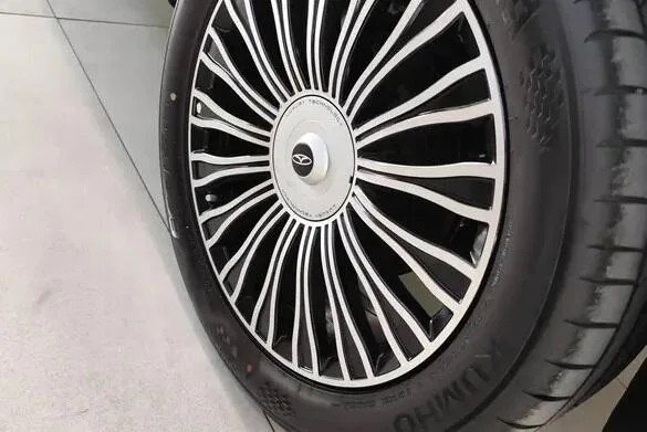 فونیکس  F9 5