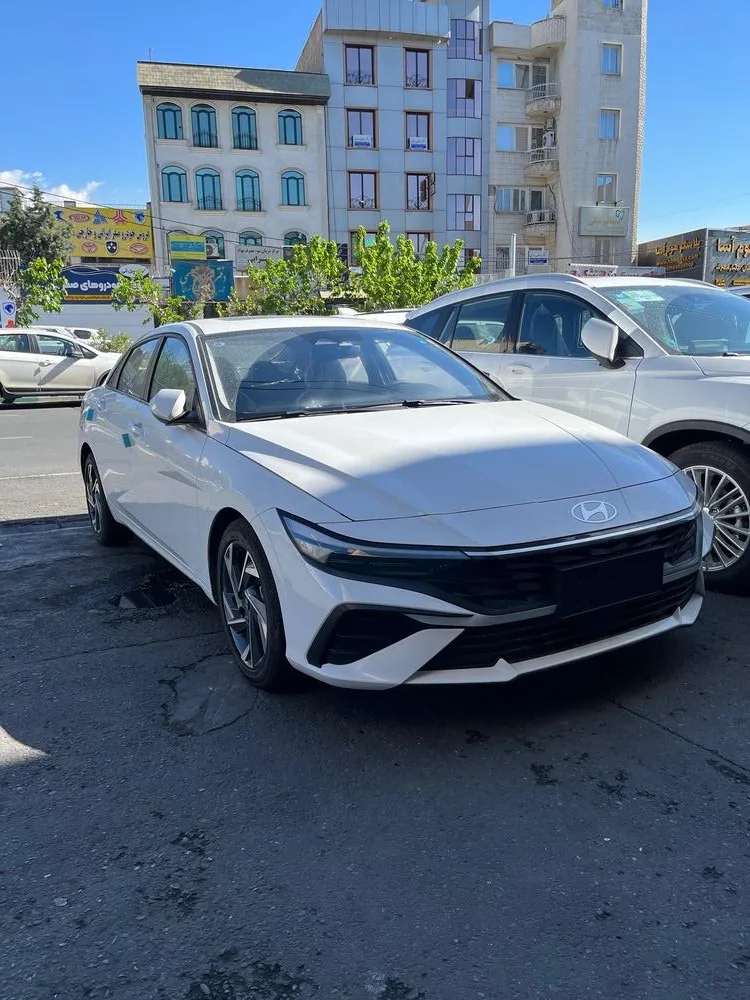 هیوندای  النترا