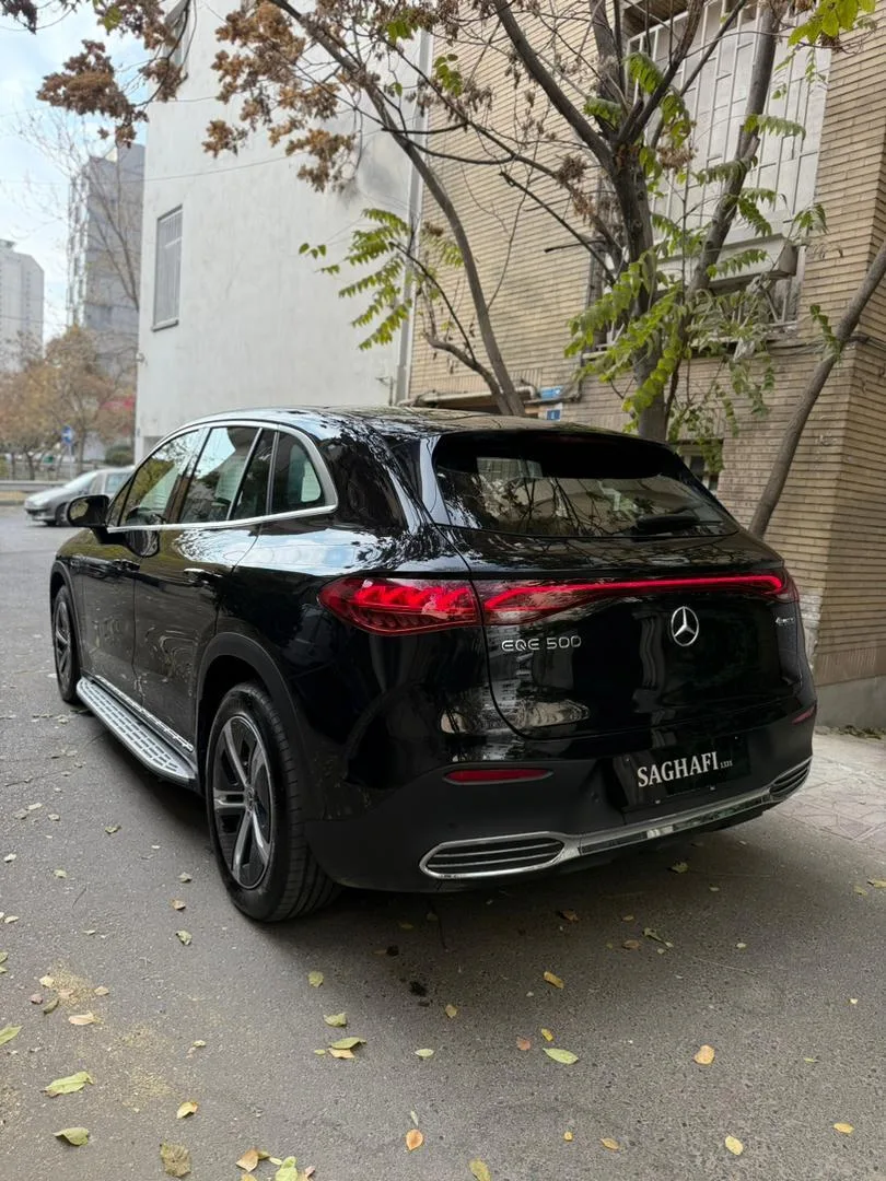 بنز  EQE SUV 3
