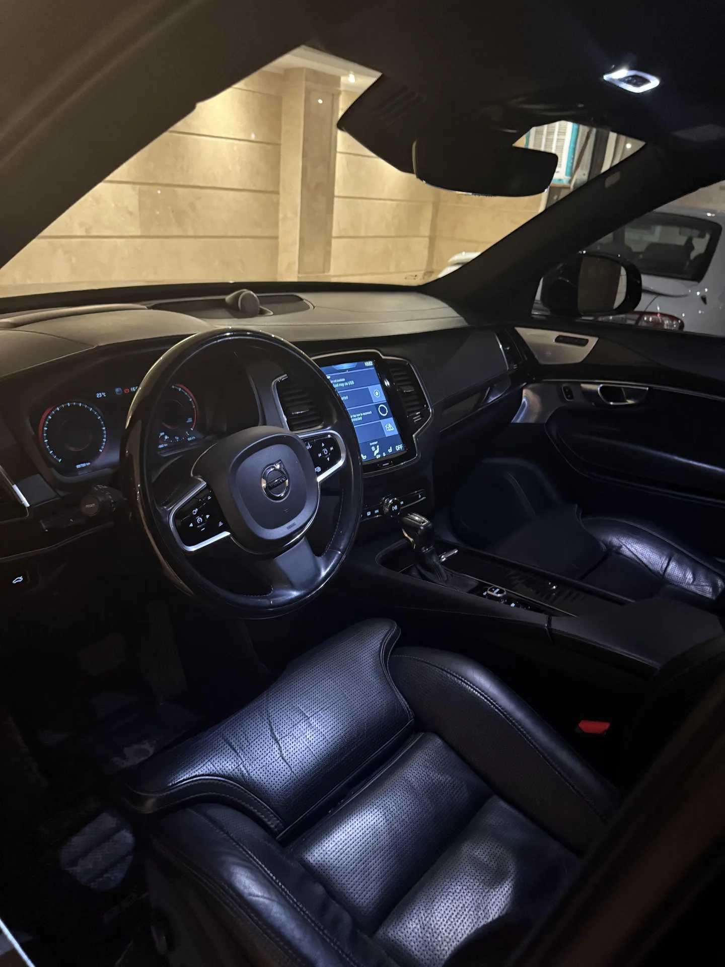 ولوو  XC90 2