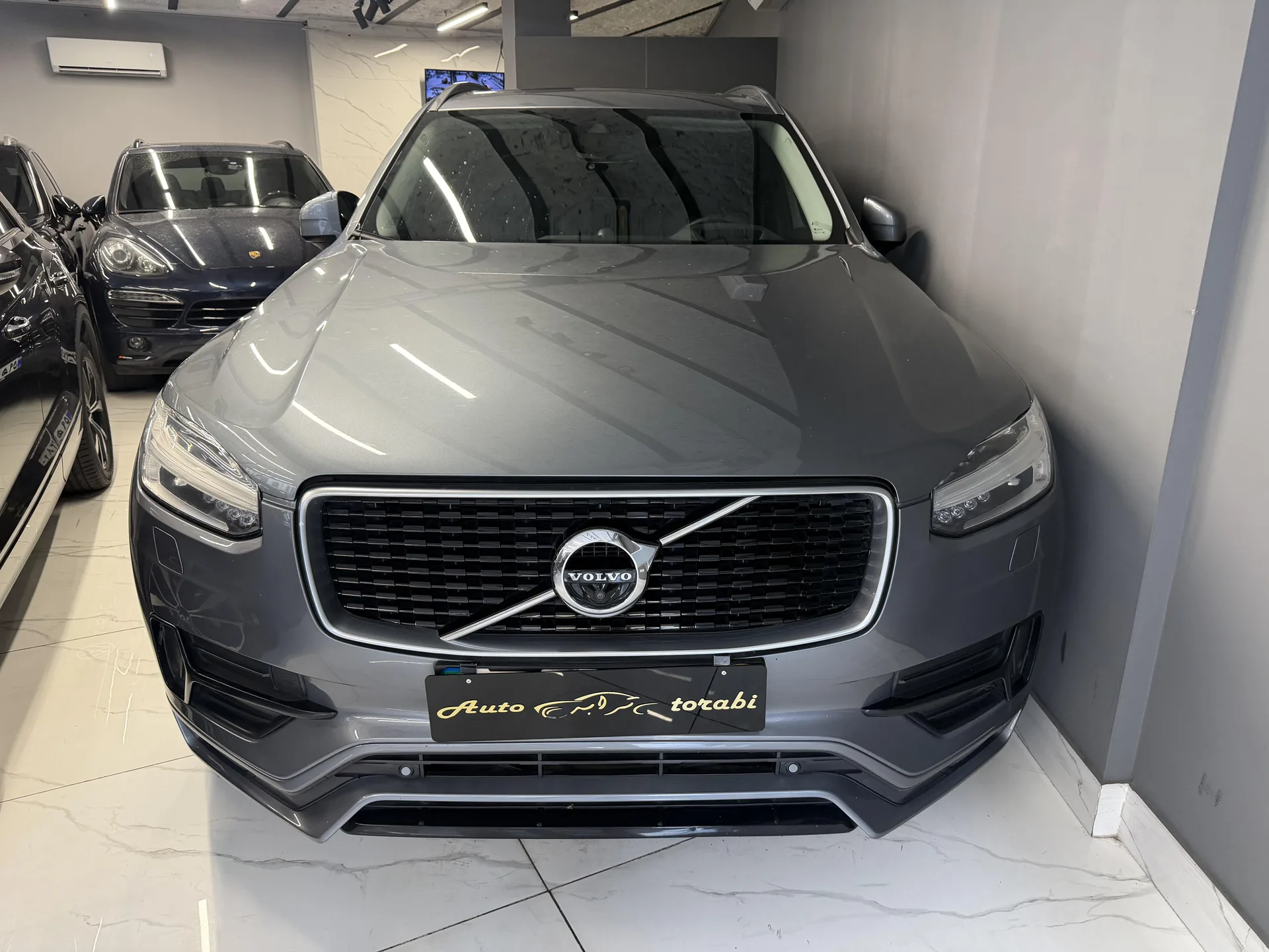 ولوو  XC90