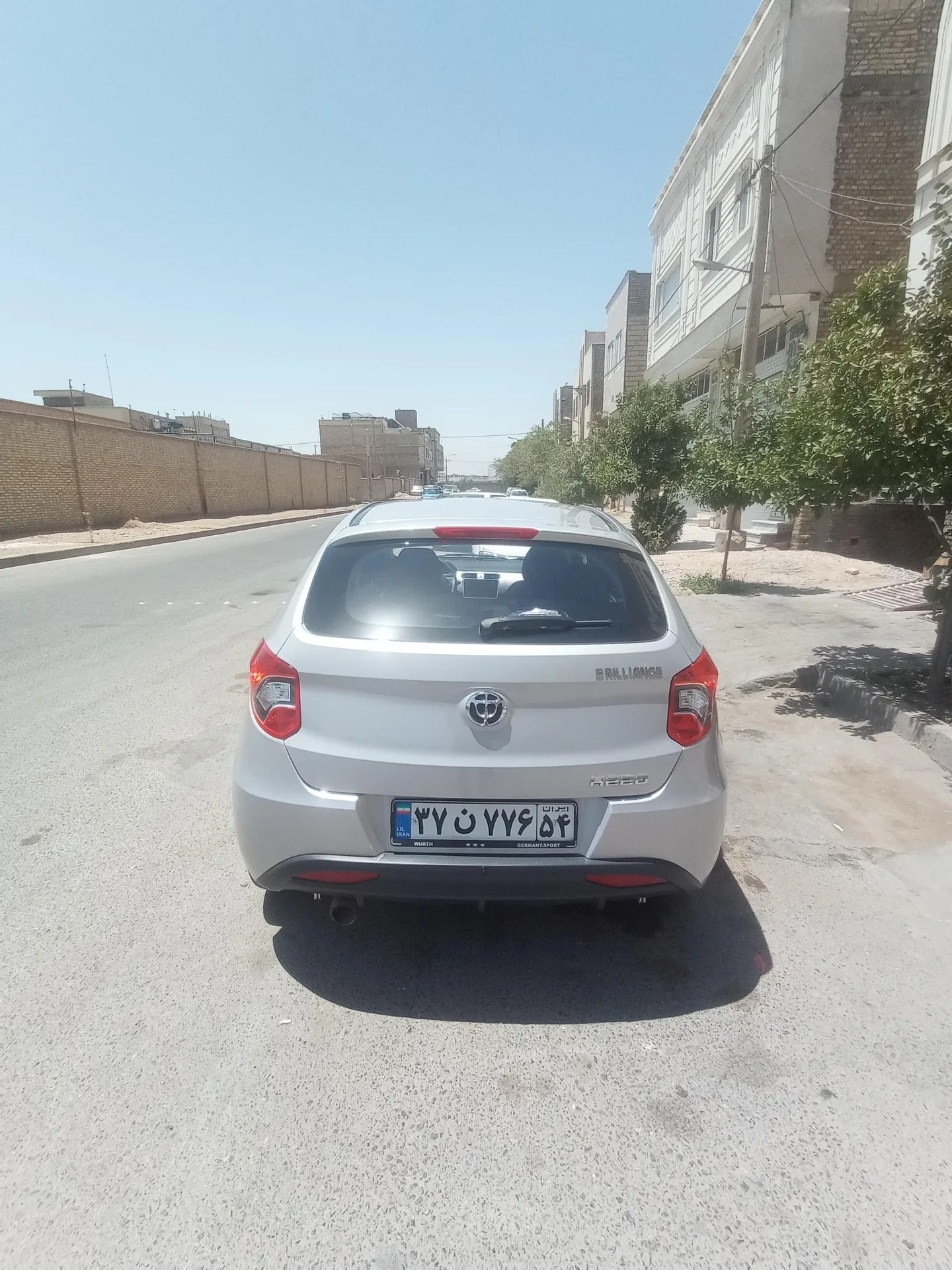 برلیانس  H220 2