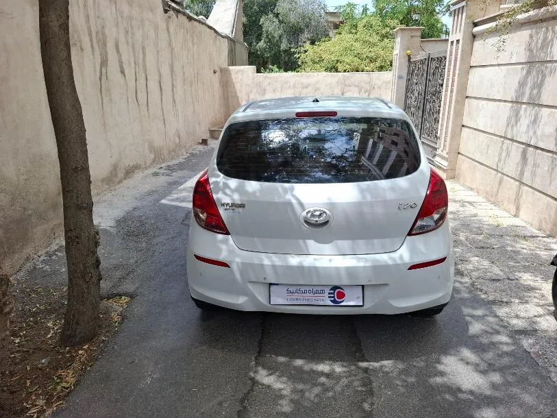 هیوندای  i20 4