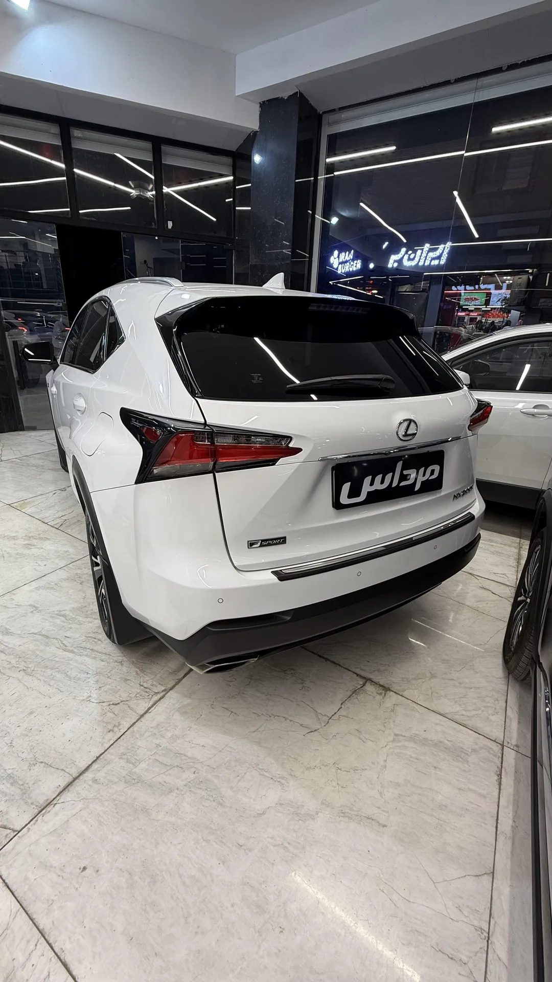 لکسوس  NX 2