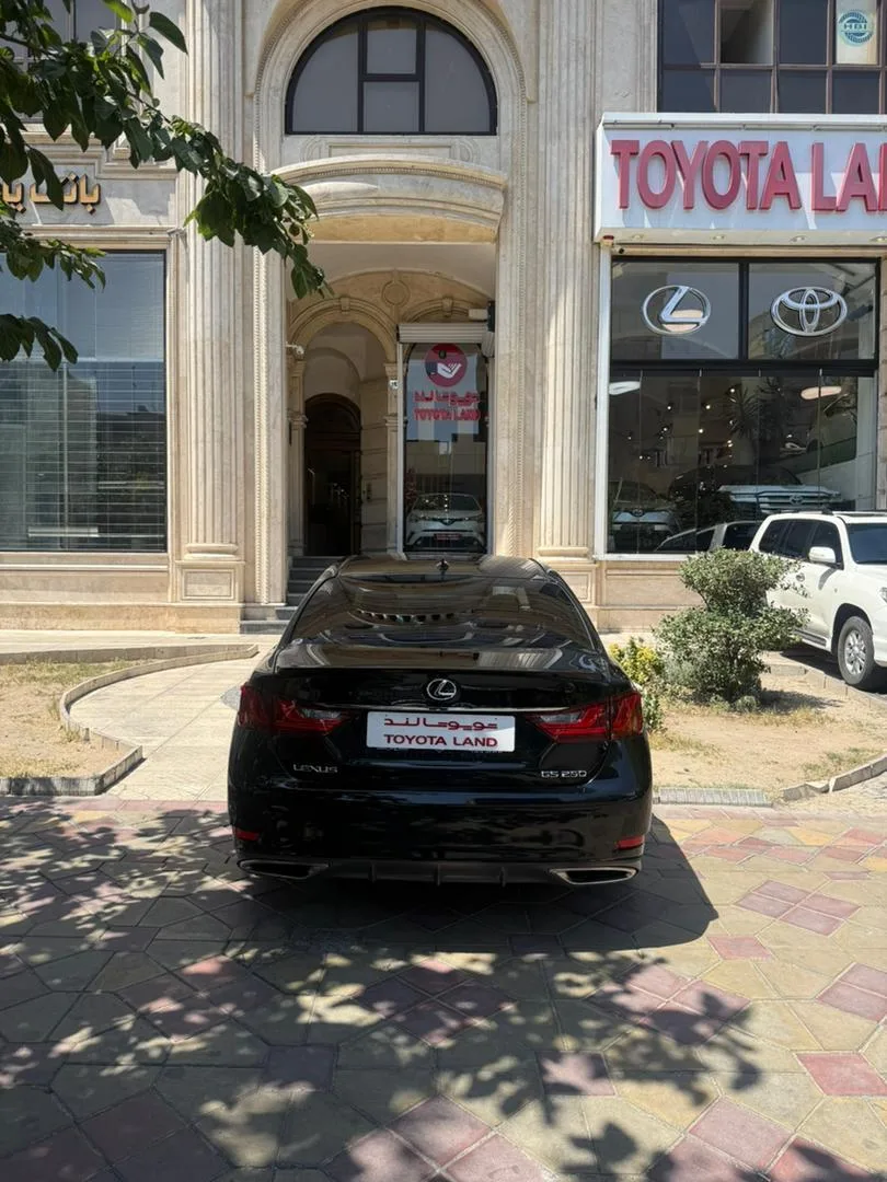 لکسوس  GS 6