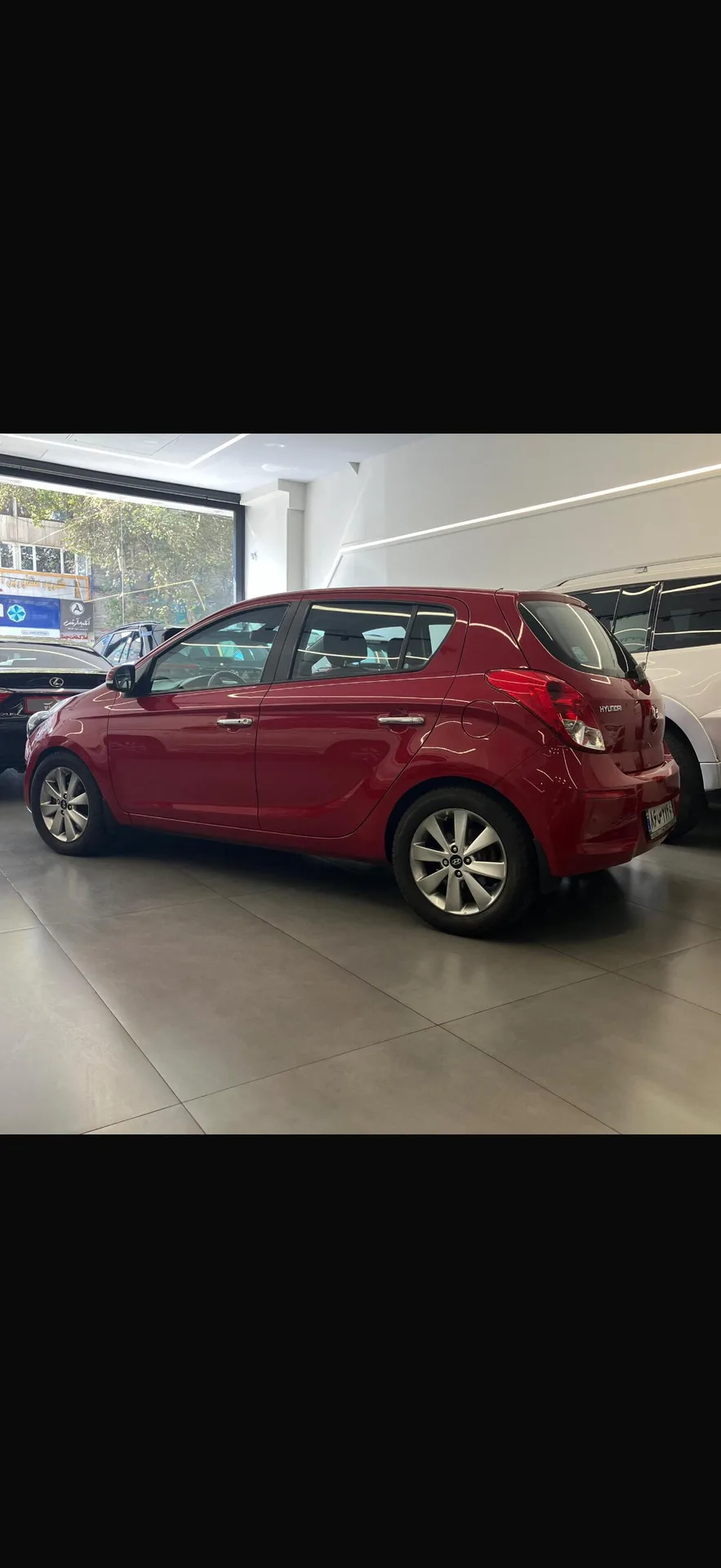 هیوندای i20