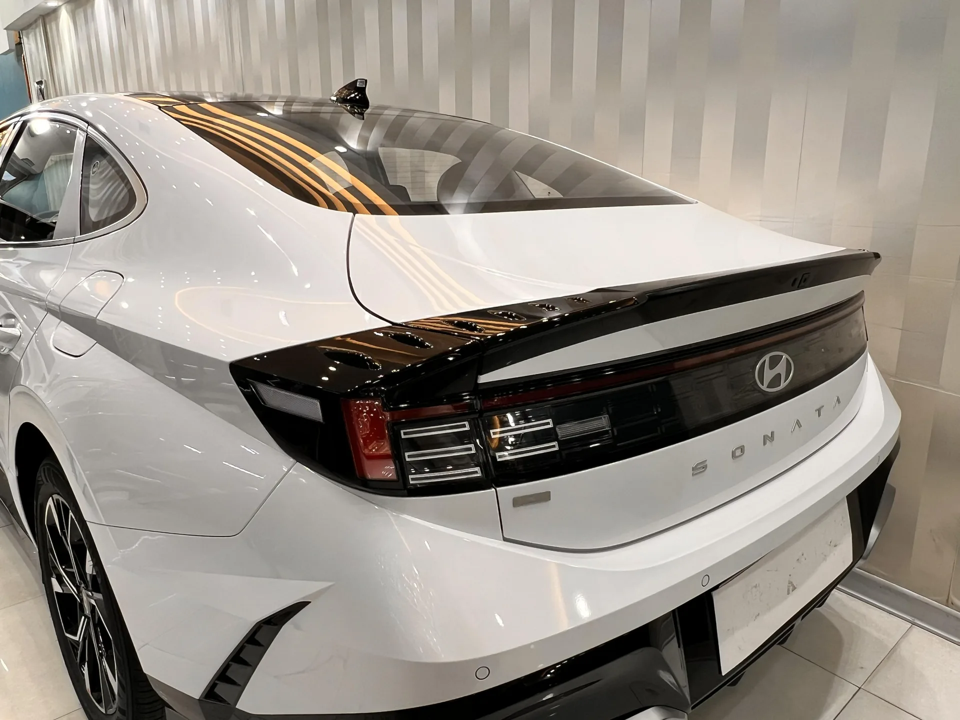 هیوندای  سوناتا 2