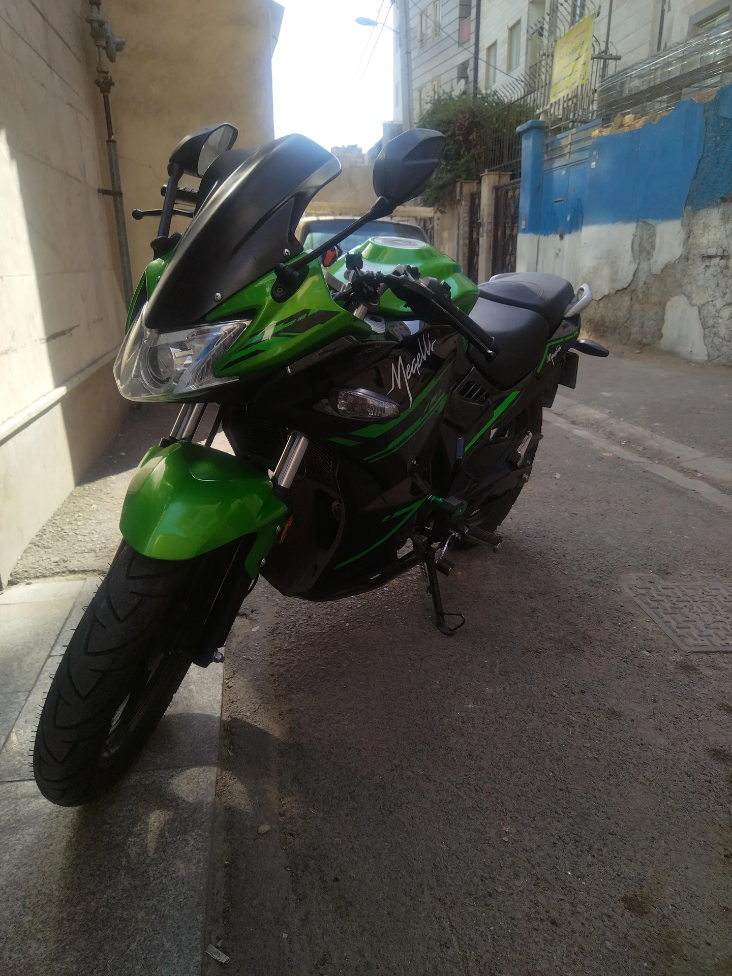 مگلی  200R 3