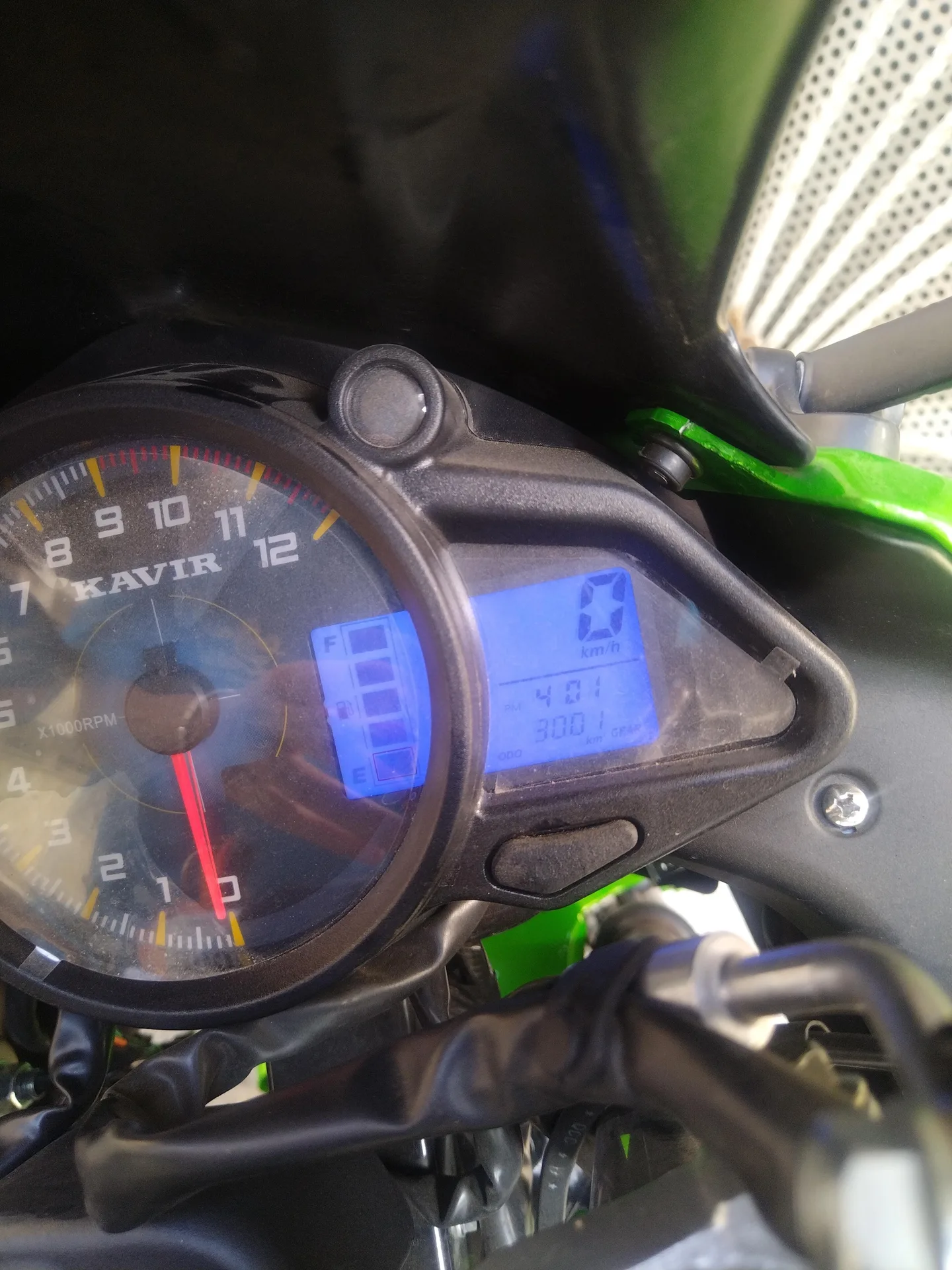 مگلی  200R 4