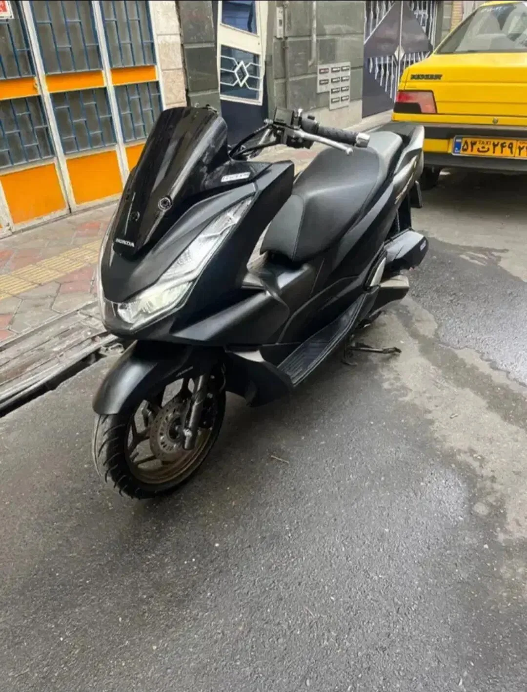 همراه سیکلت  طرح PCX 170 2