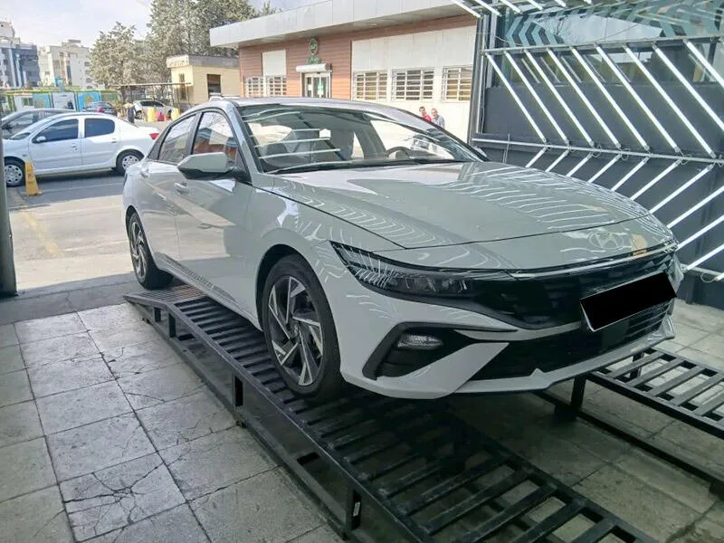 هیوندای النترا