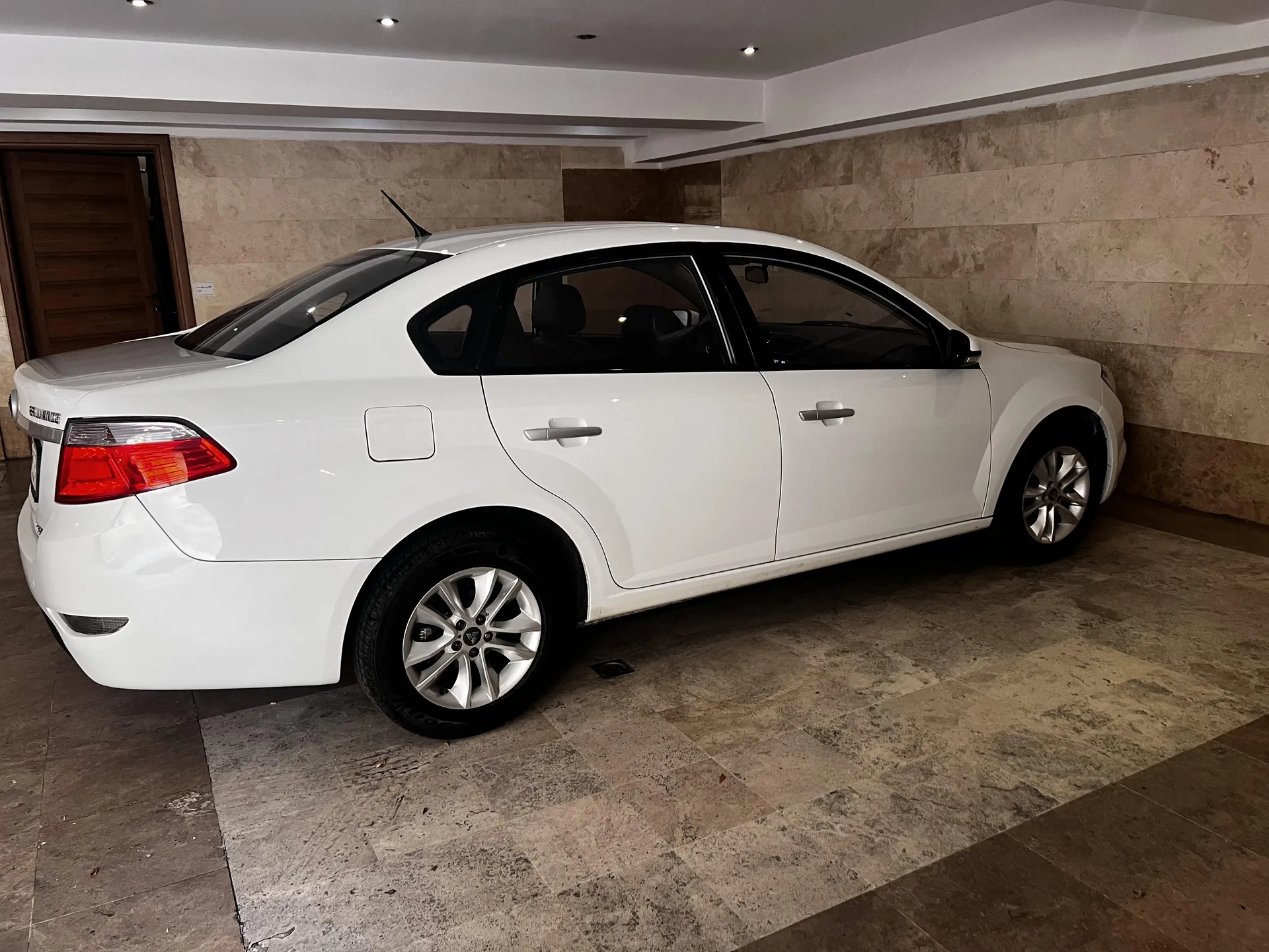 برلیانس  H330 2
