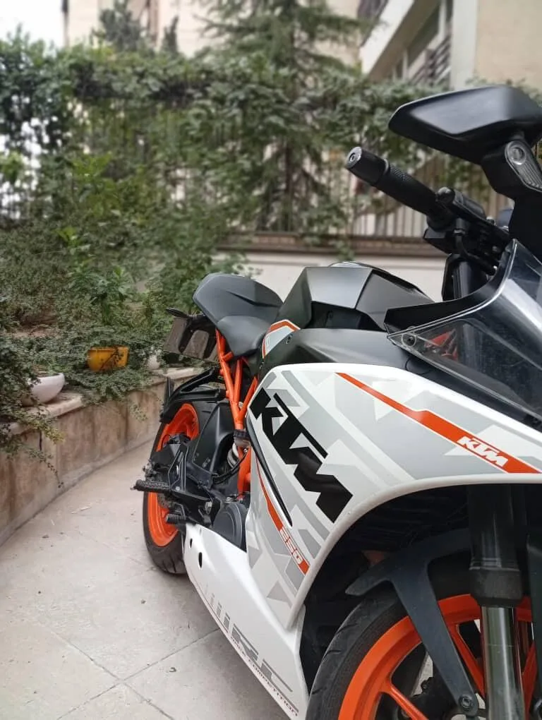 کی تی ام  RC 250 4
