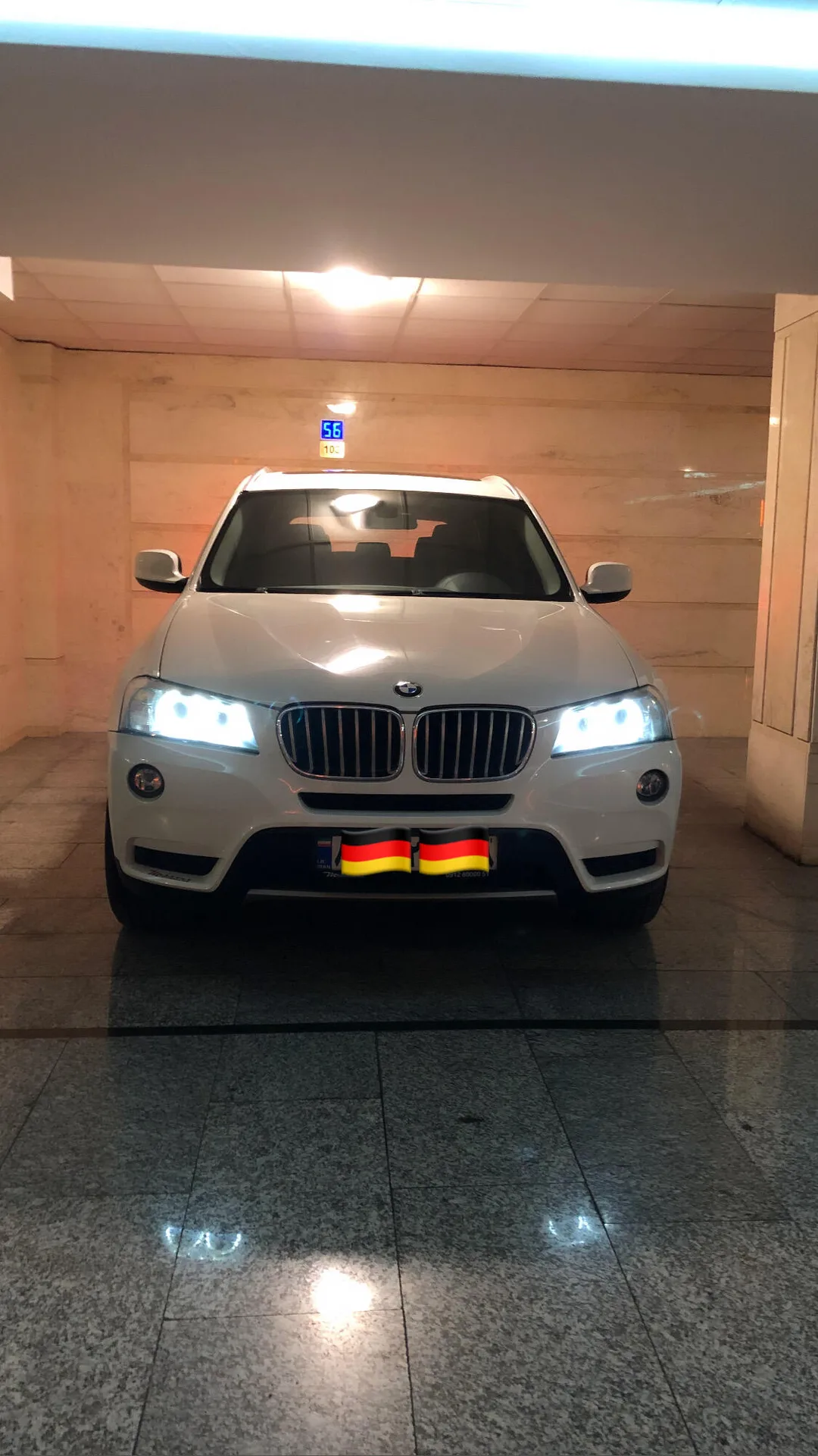 ب ام و X3