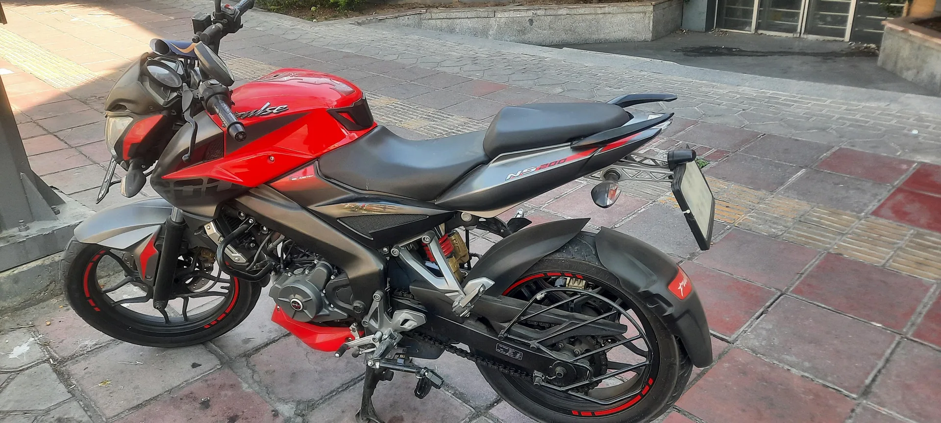 باجاج پالس 200NS