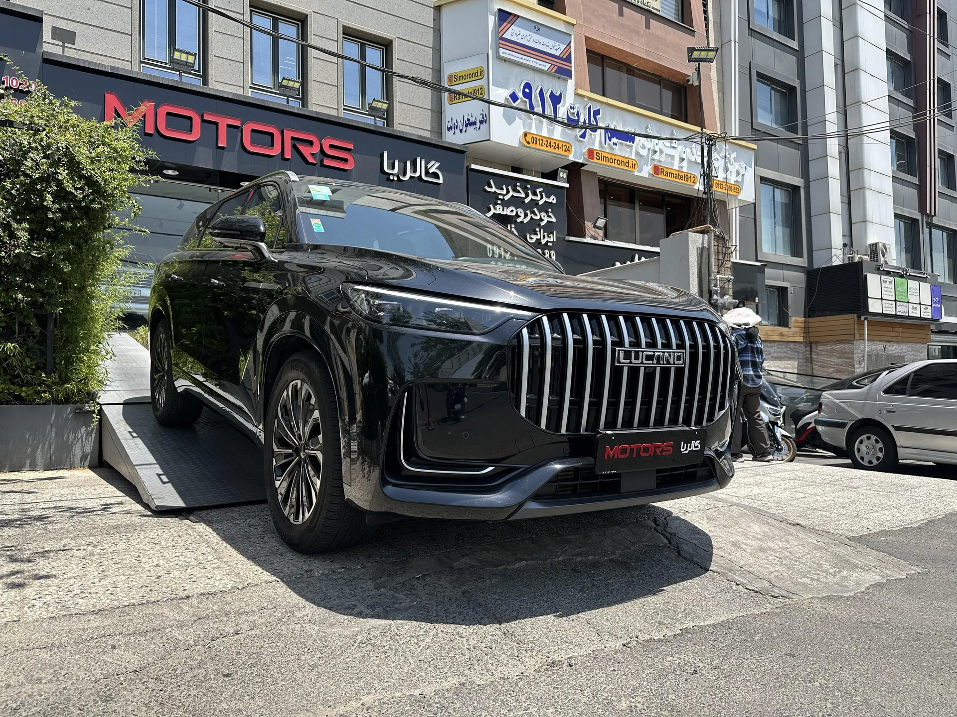 لوکانو L8