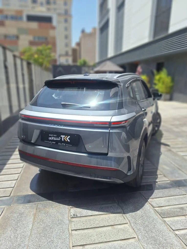 ام وی ام X77