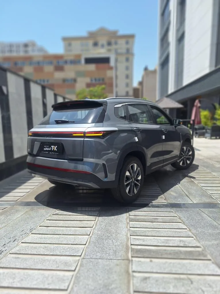 ام وی ام  X77 4