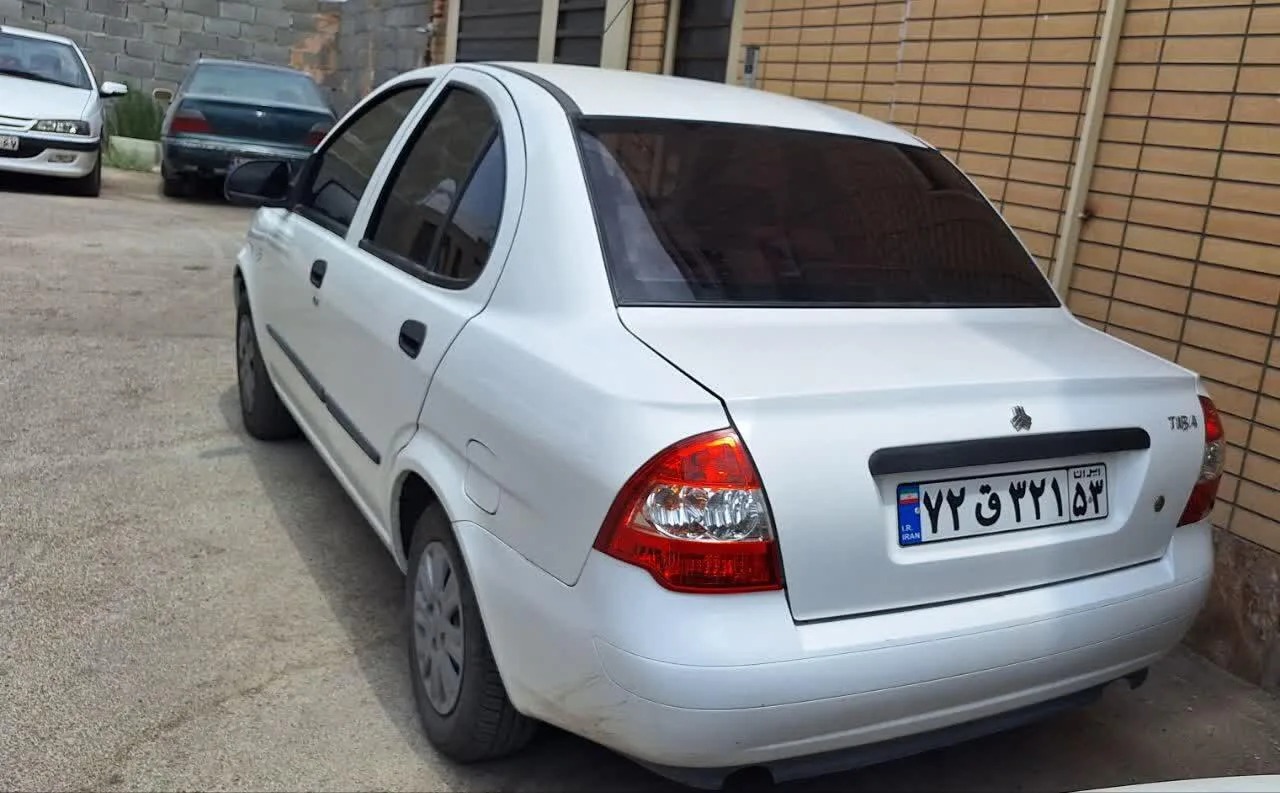 تیبا صندوق دار