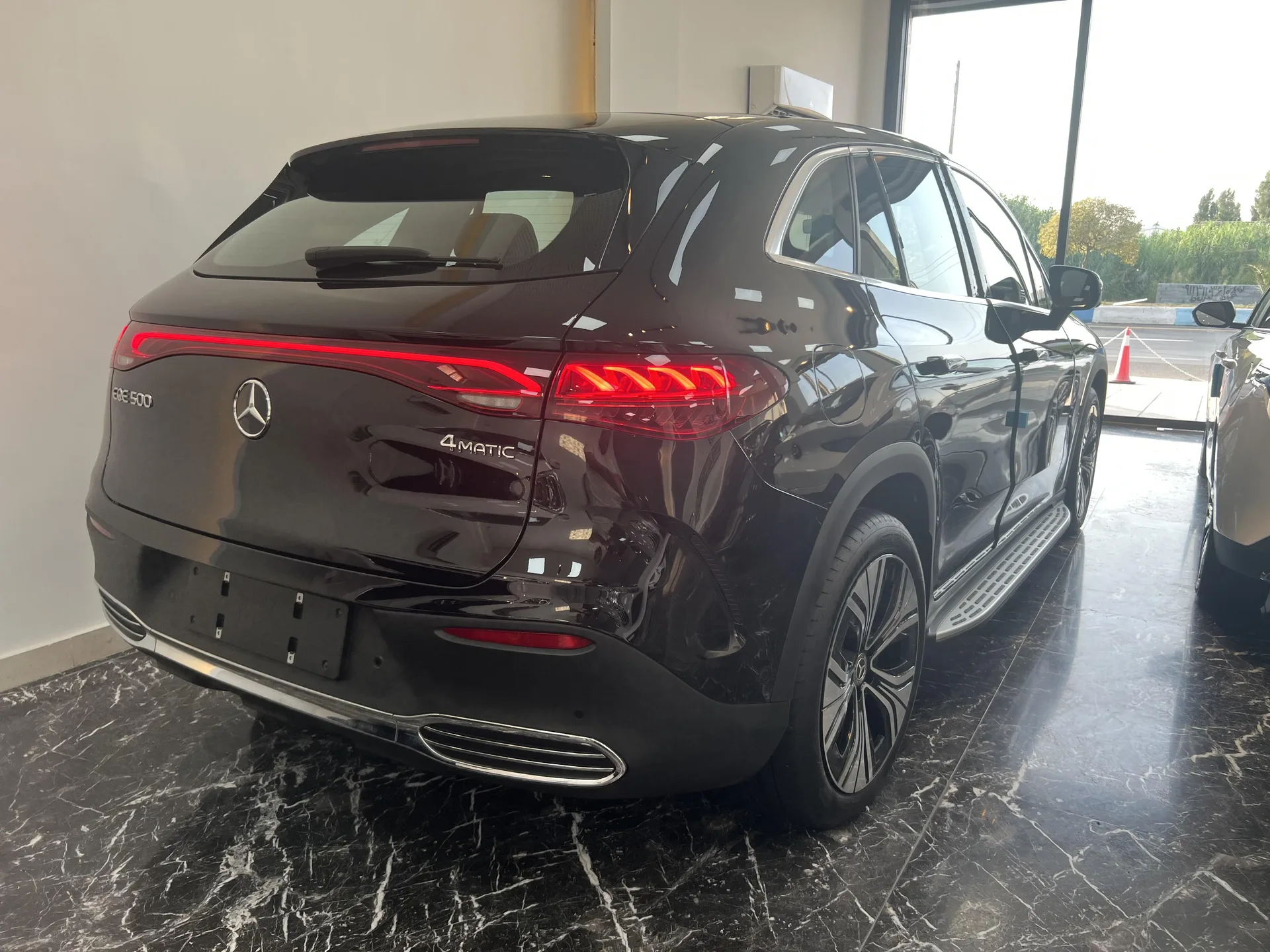 بنز EQE SUV