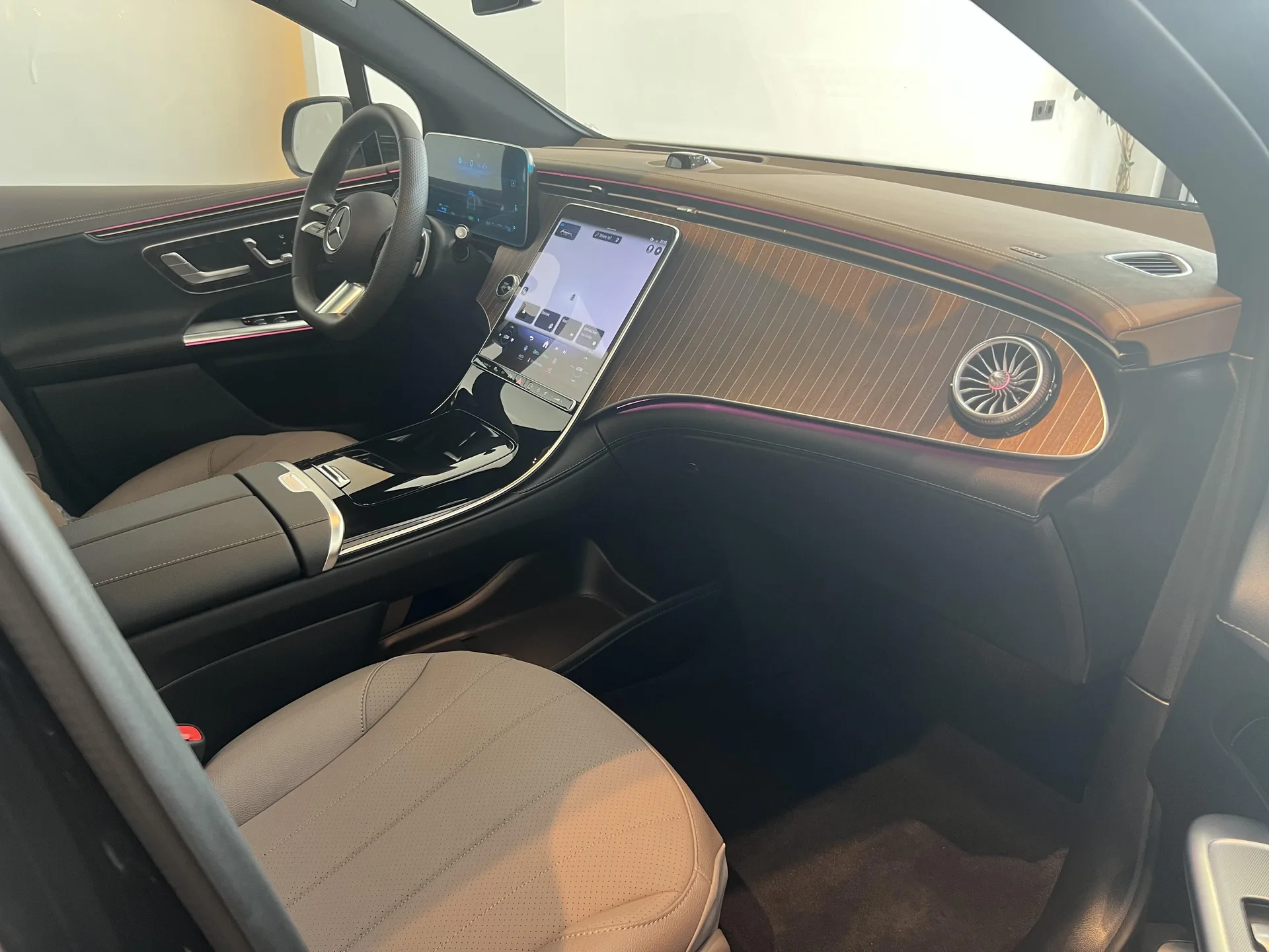 بنز  EQE SUV 7