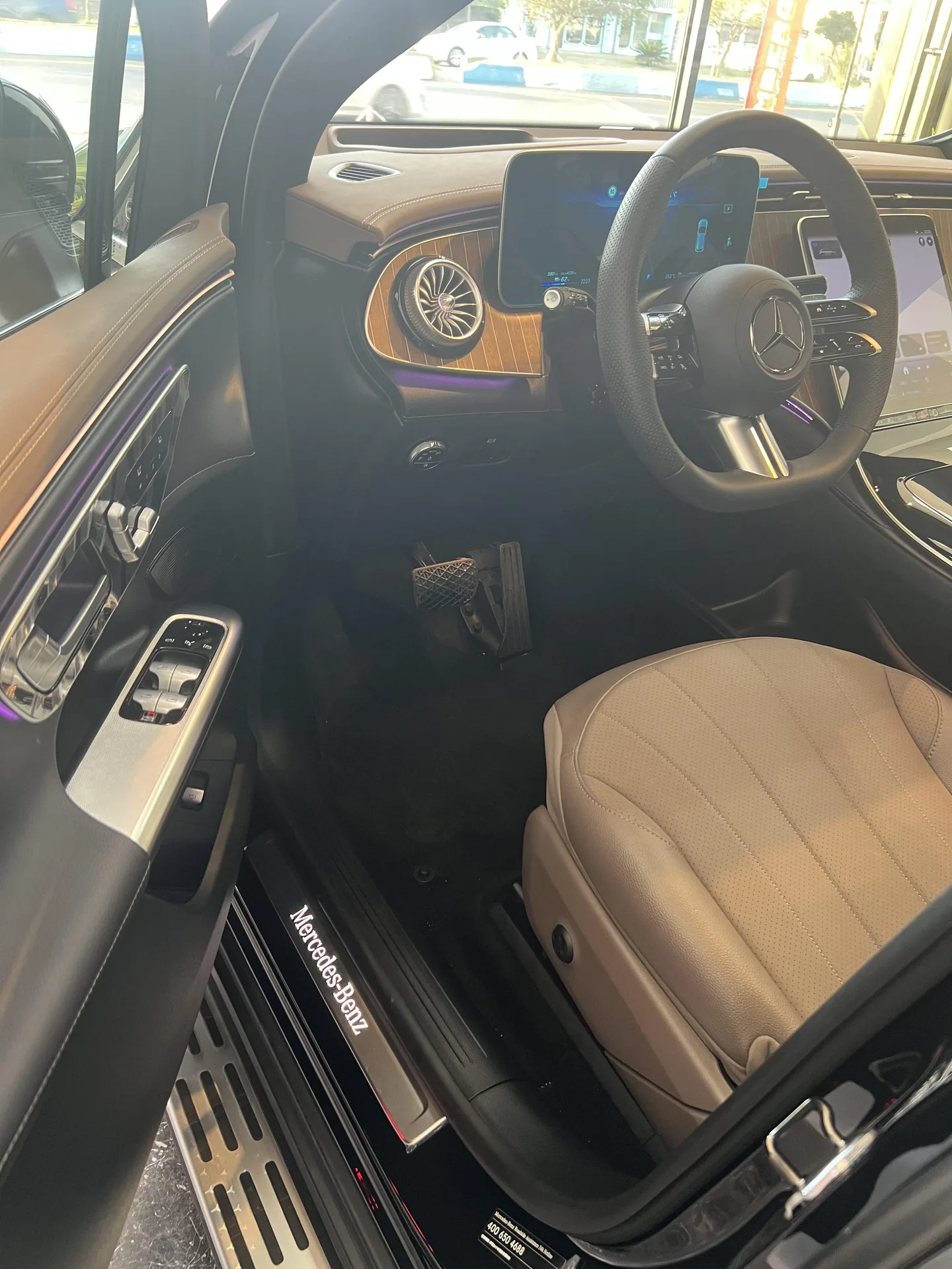 بنز  EQE SUV 10