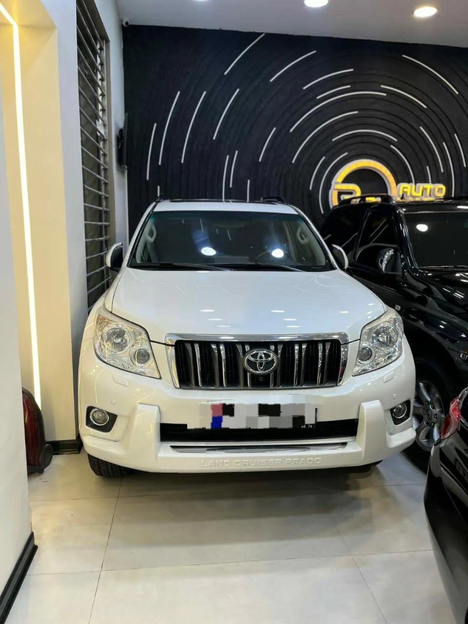 تویوتا پرادو دو در