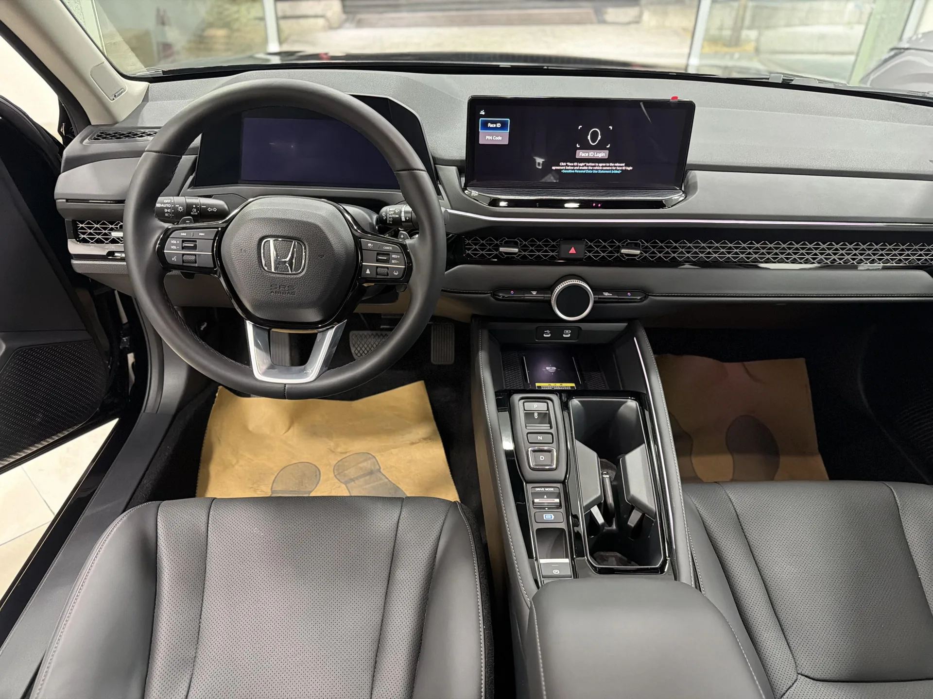 هوندا  آکورد e:PHEV 8