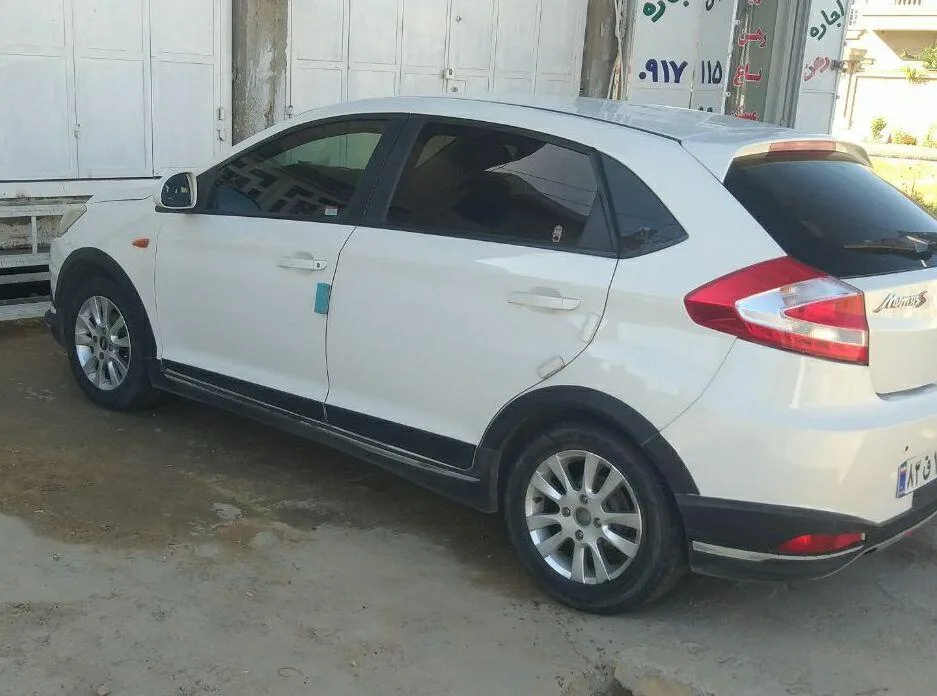 ام وی ام  315هاچ بک 2
