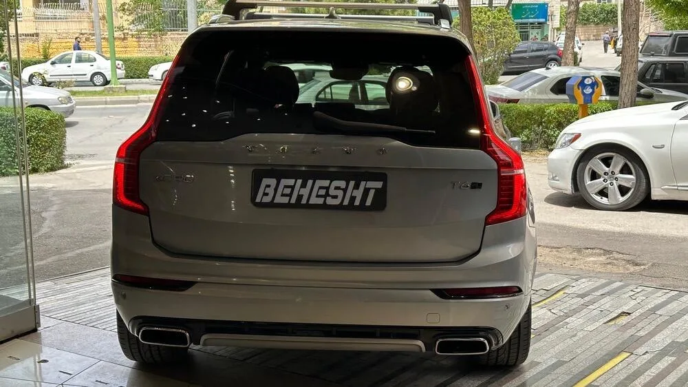ولوو  XC90 4