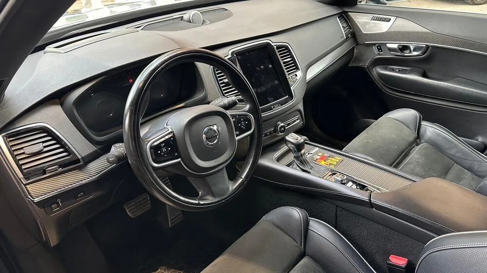 ولوو  XC90 8