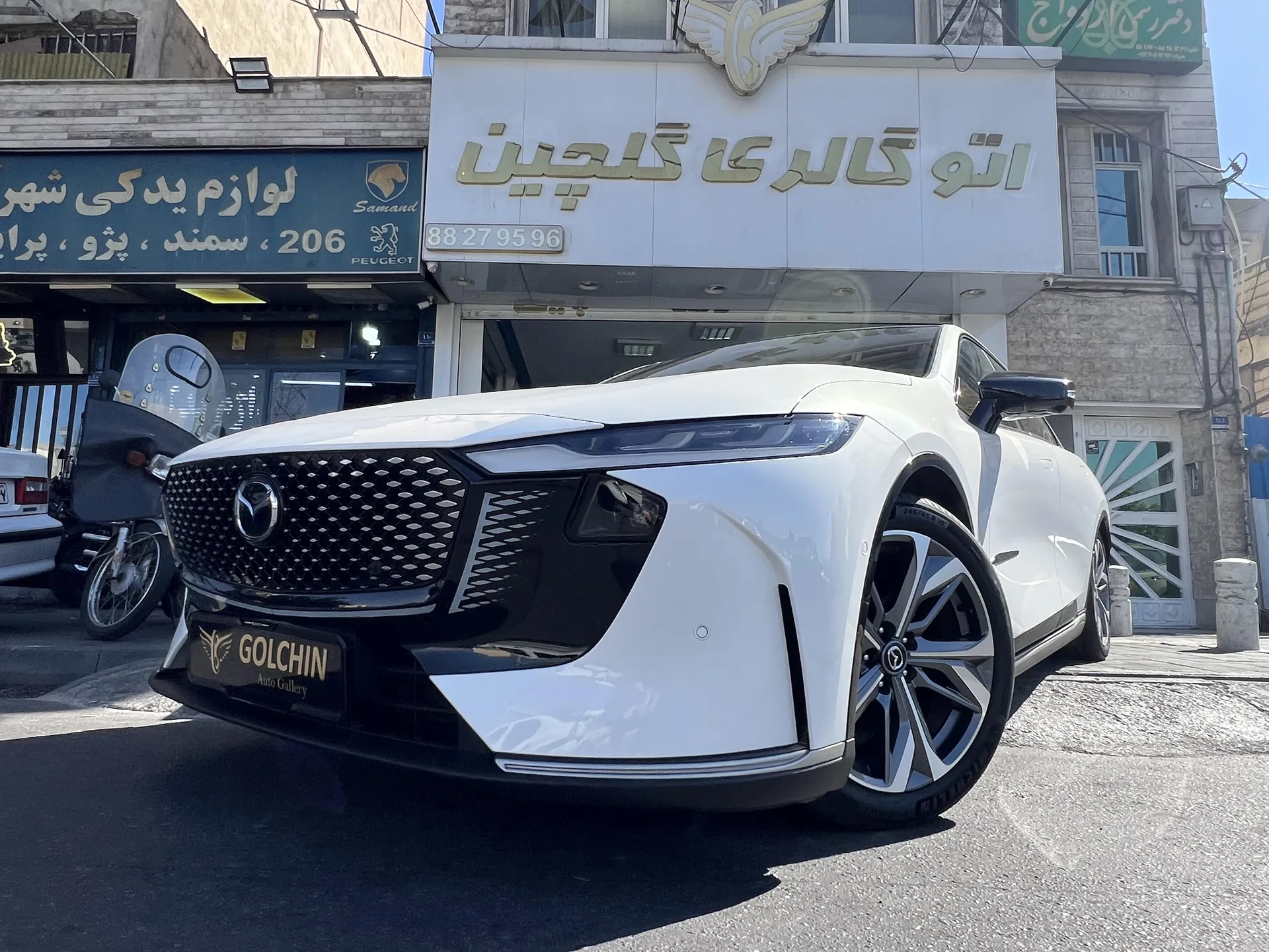 مزدا  EZ6 10