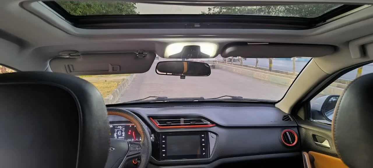 ام وی ام  X22 2