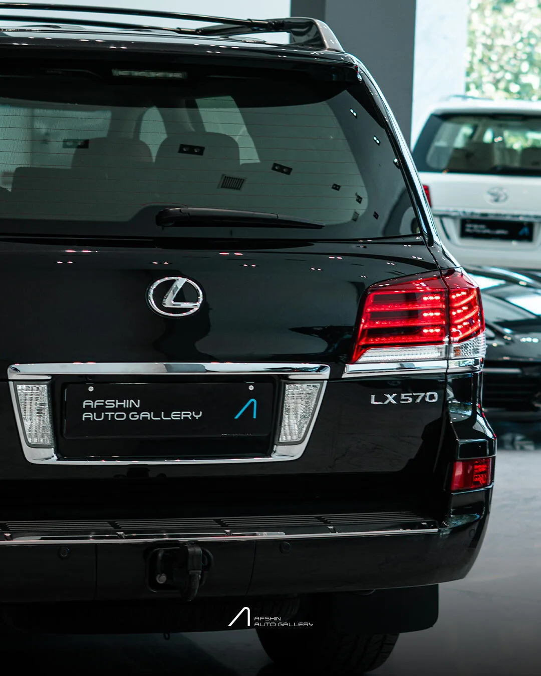 لکسوس  LX 18
