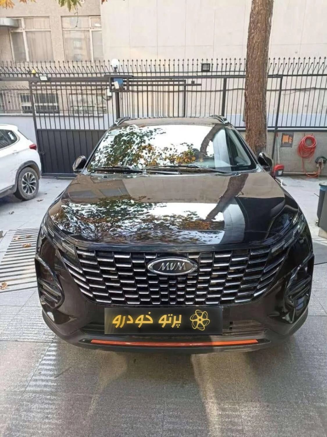ام وی ام  X33 کراس