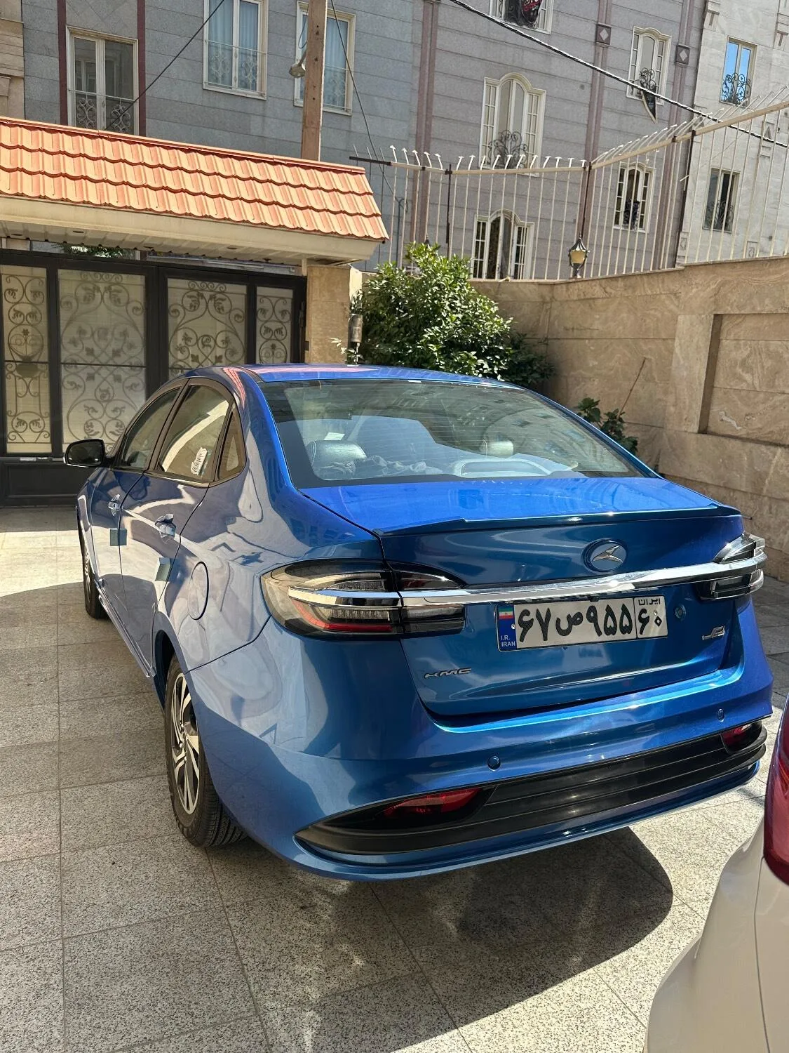 کی ام سی  ایگل 4