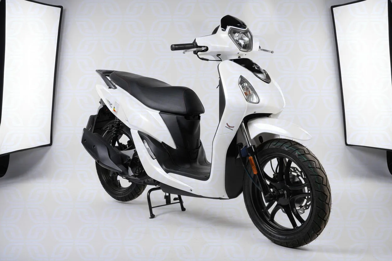 اس وای ام گلکسی SF180
