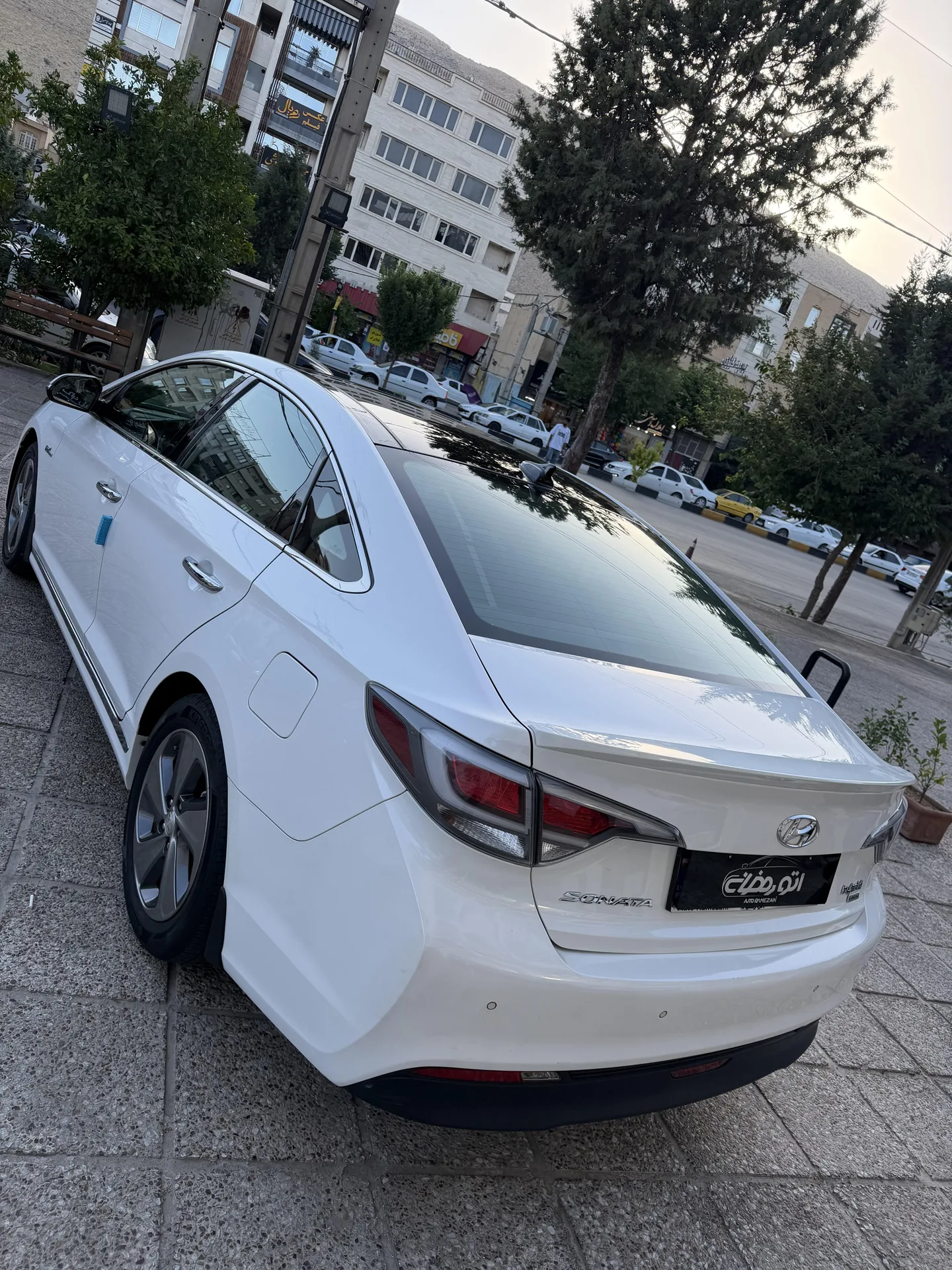 هیوندای  سوناتا هیبرید 2