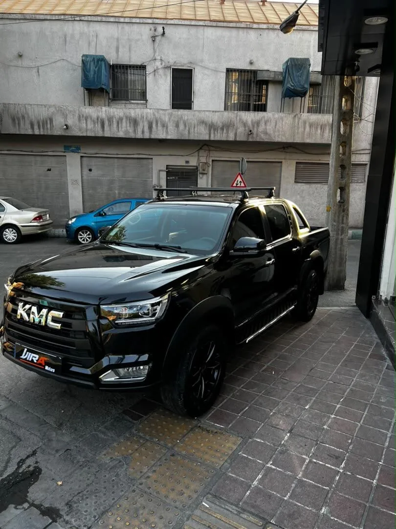 کی ام سی  T8 2