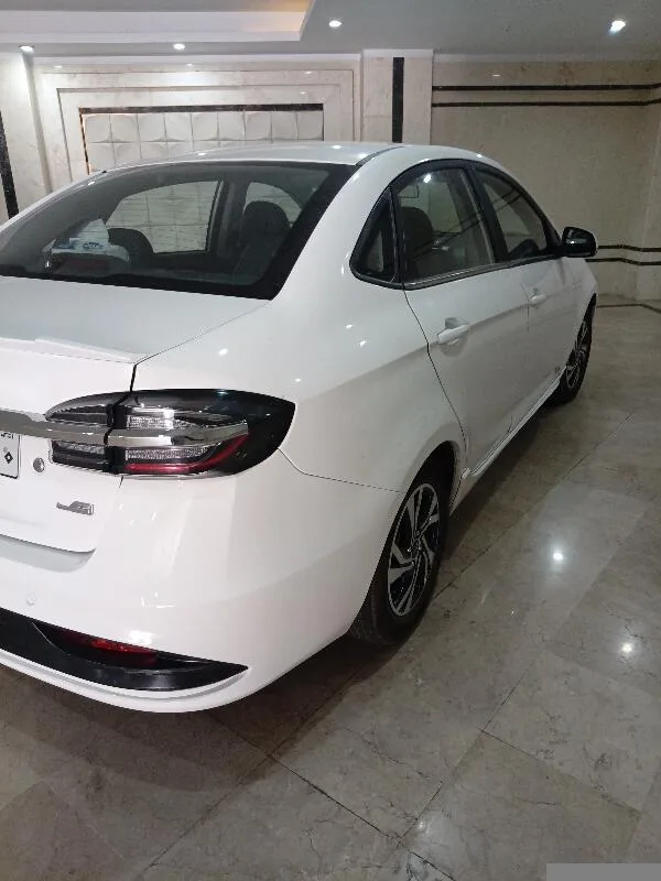 کی ام سی ایگل