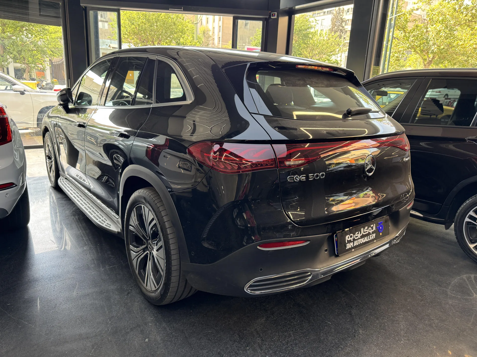 بنز  EQE SUV 3