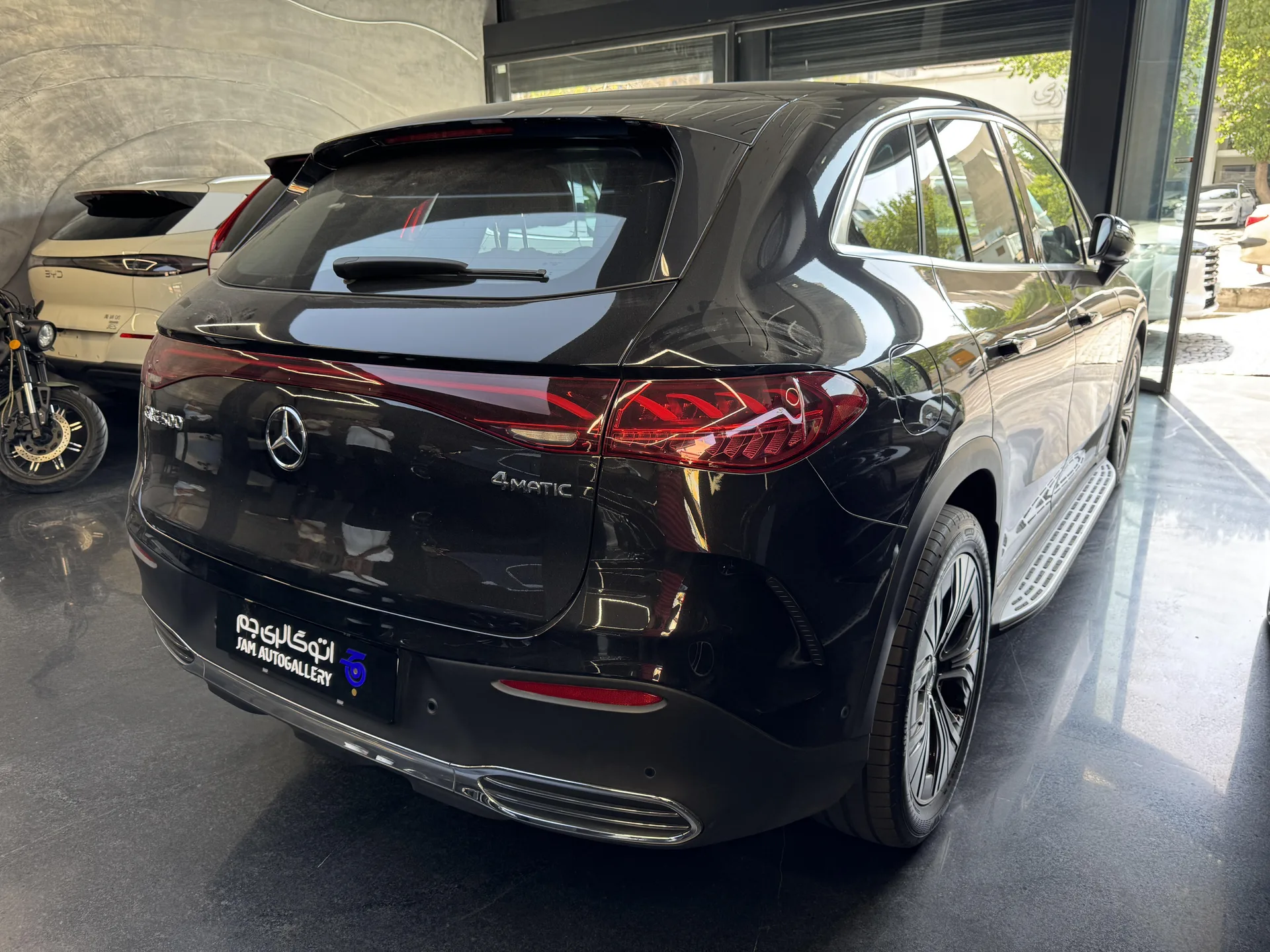 بنز  EQE SUV 4