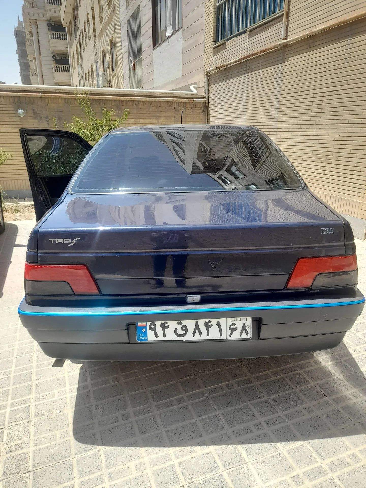پژو 405