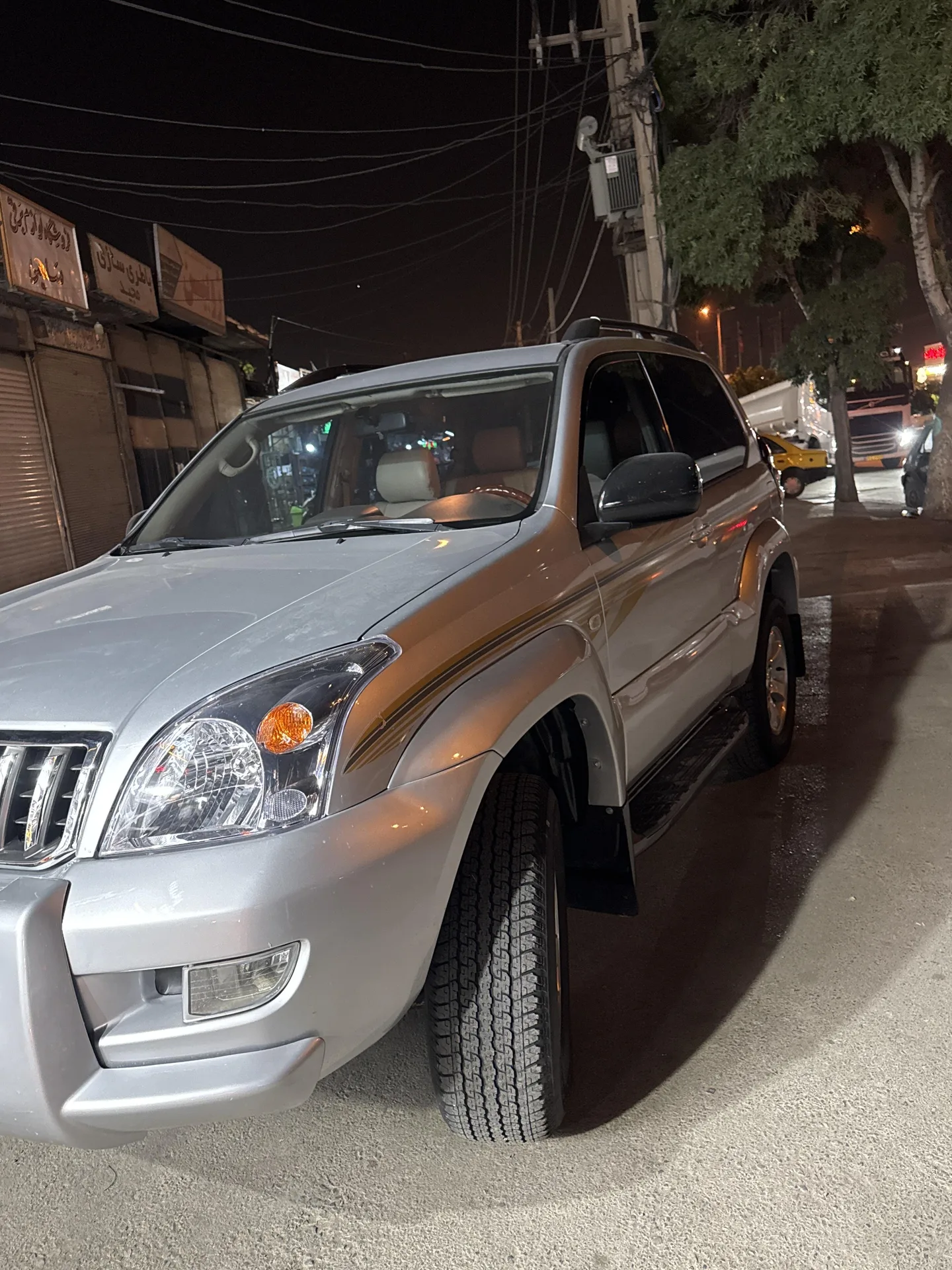 تویوتا  پرادو دو در 3