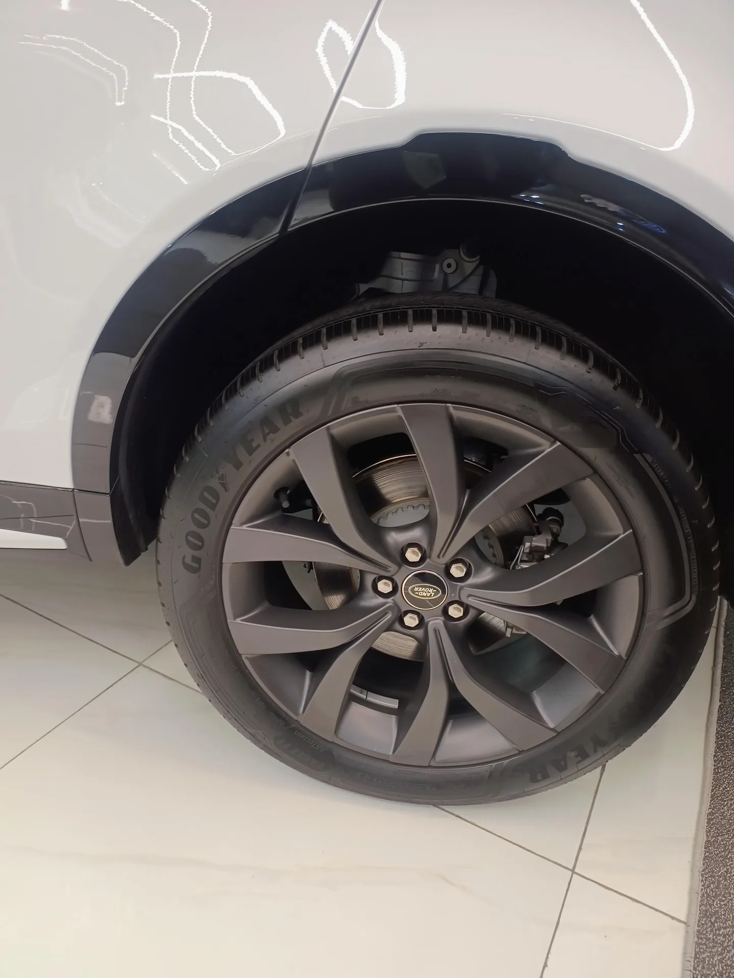 لندرور  دیسکاوری اسپرت 6