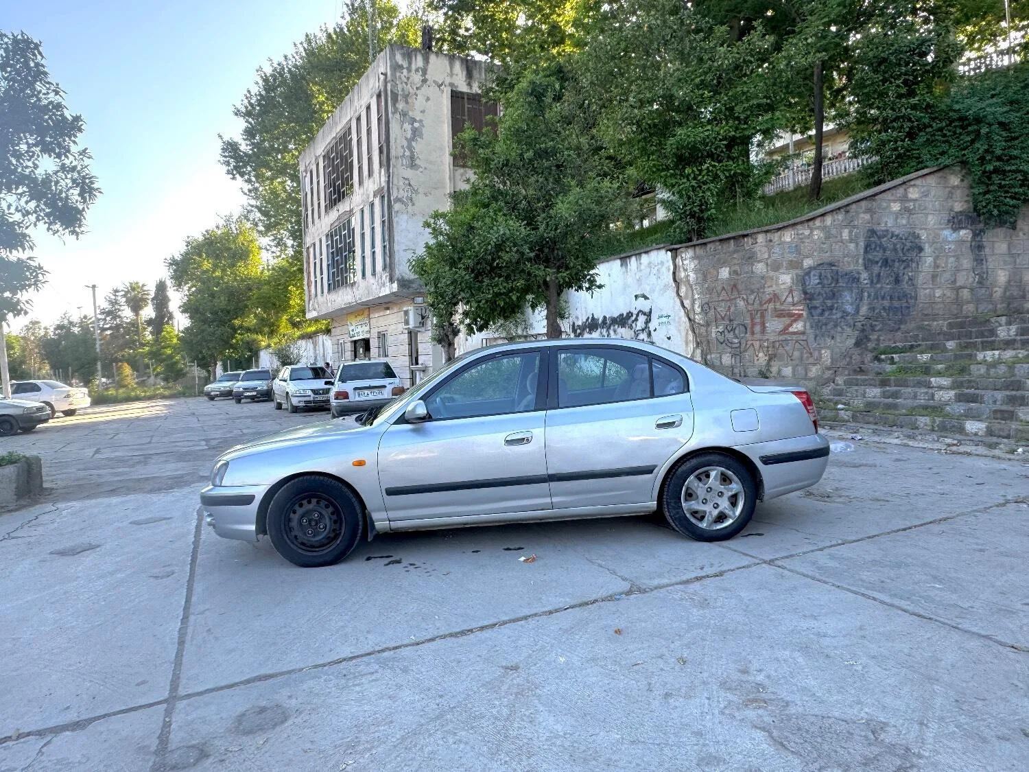 هیوندای  آوانته 2