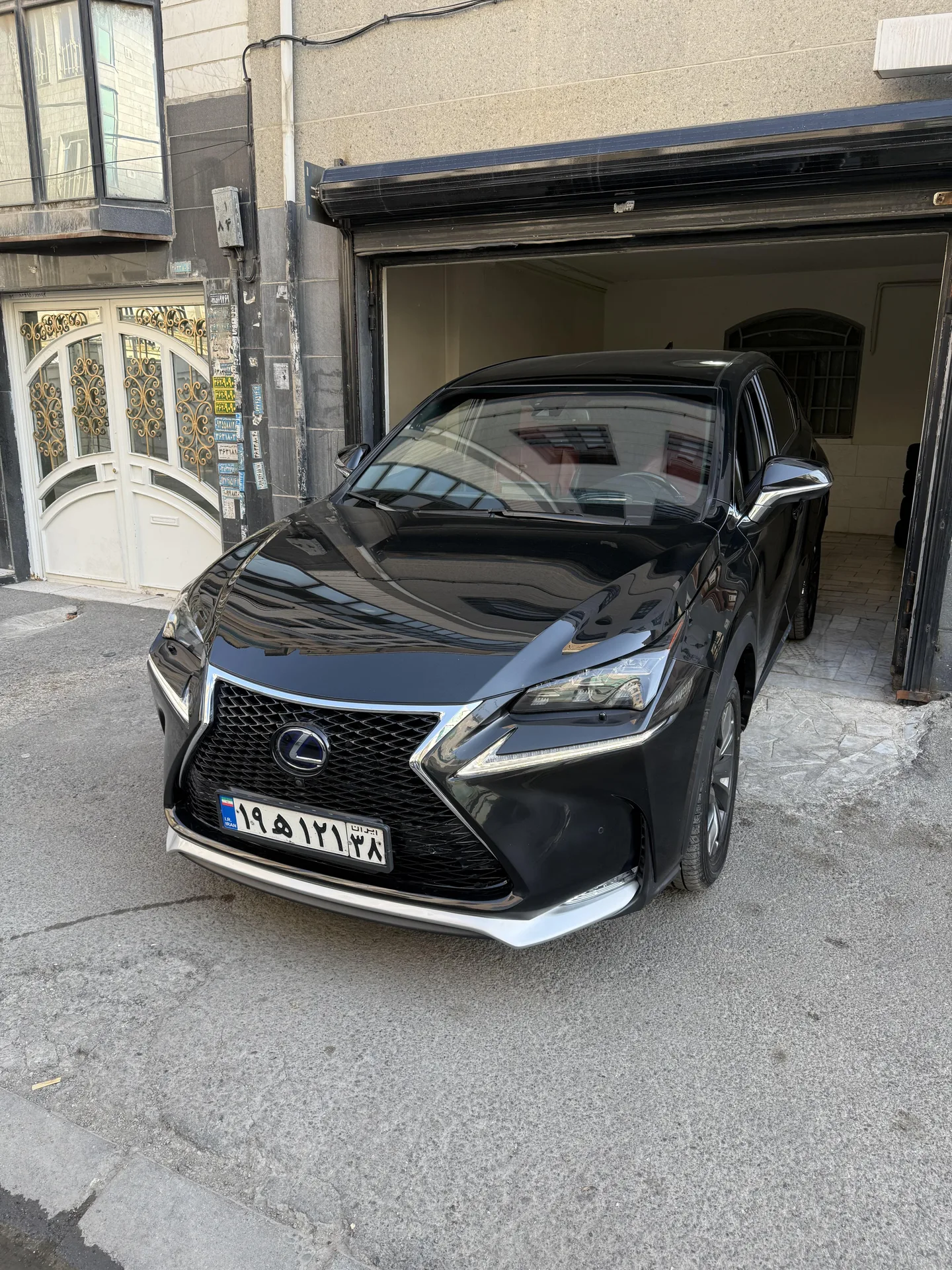 لکسوس  NX هیبرید 4