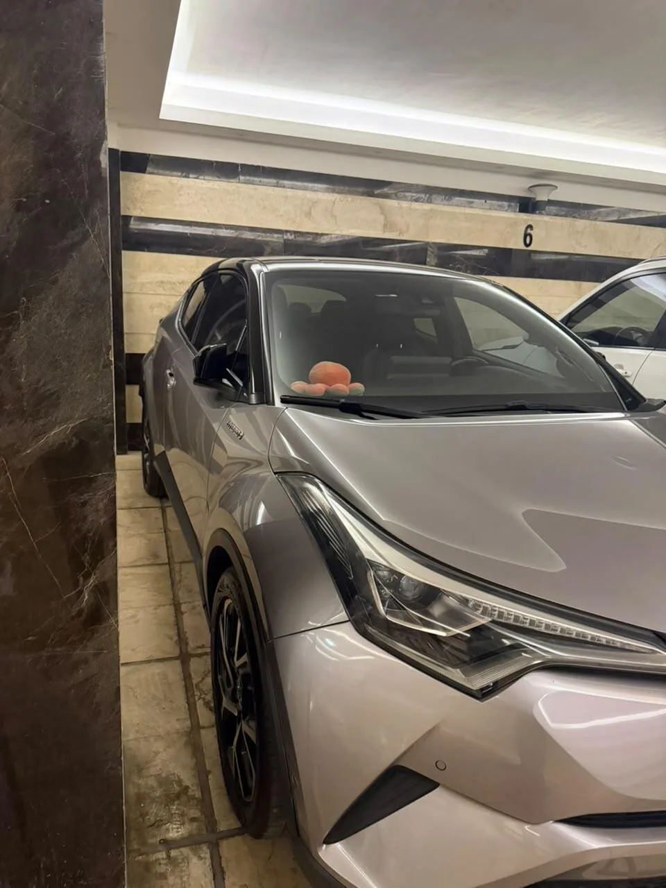 تویوتا  C-HR هیبرید 2