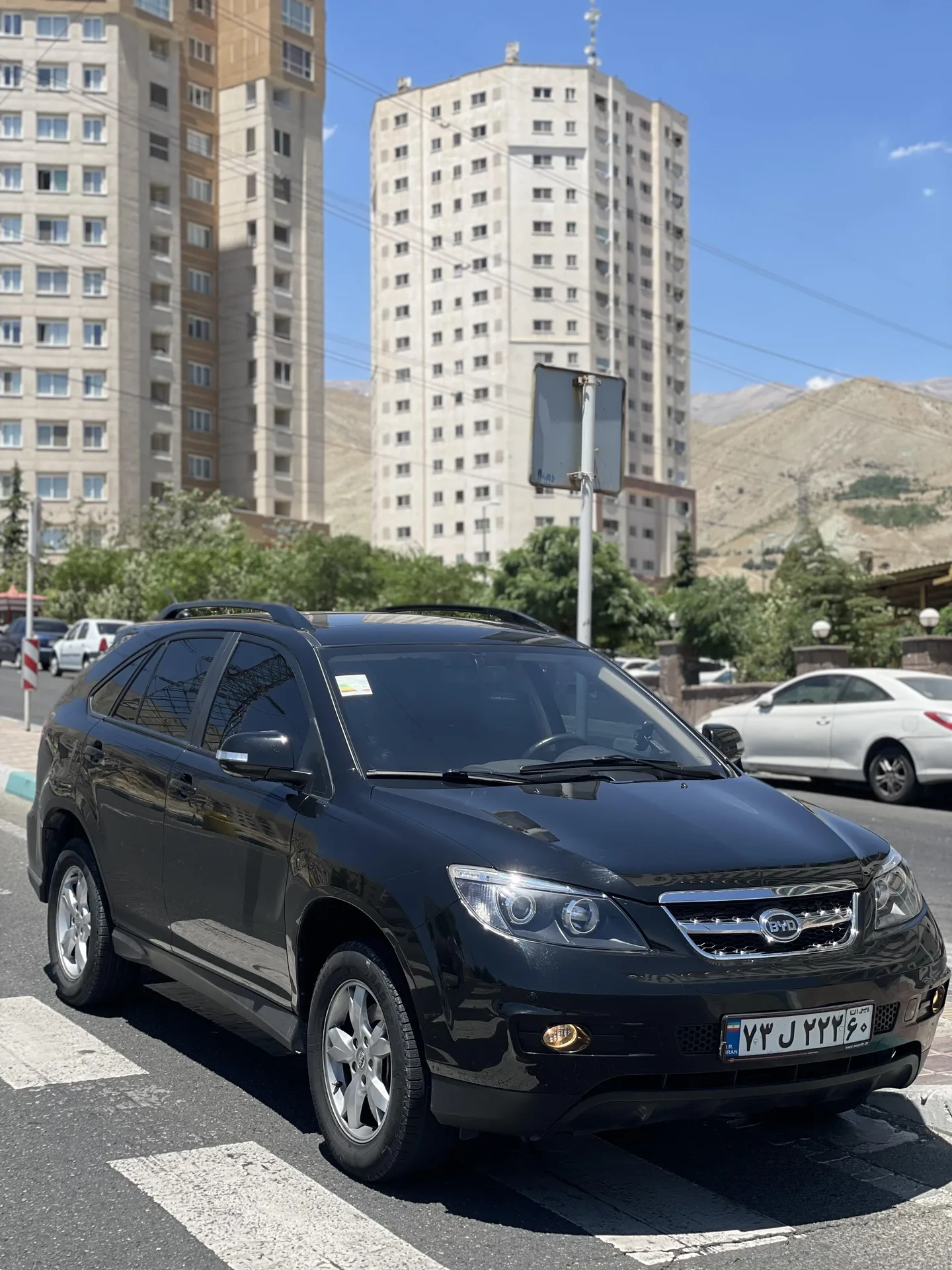 بی وای دی S6